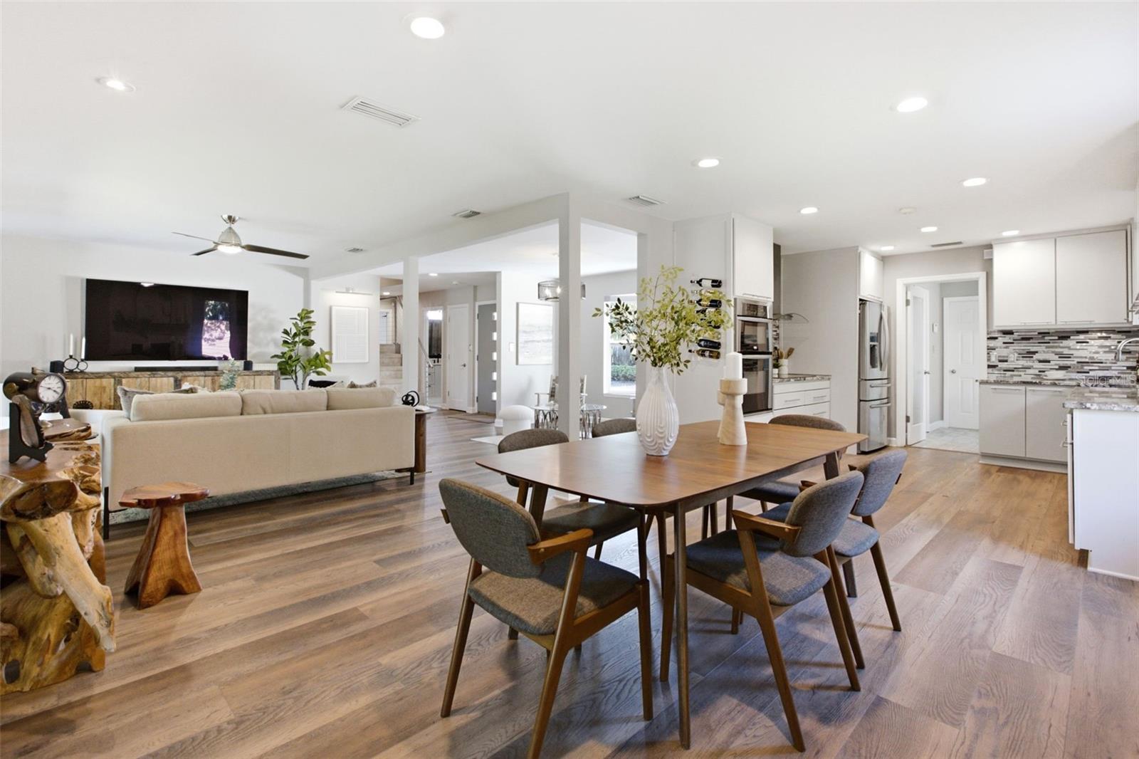 MANDALAY SHORES - Residential