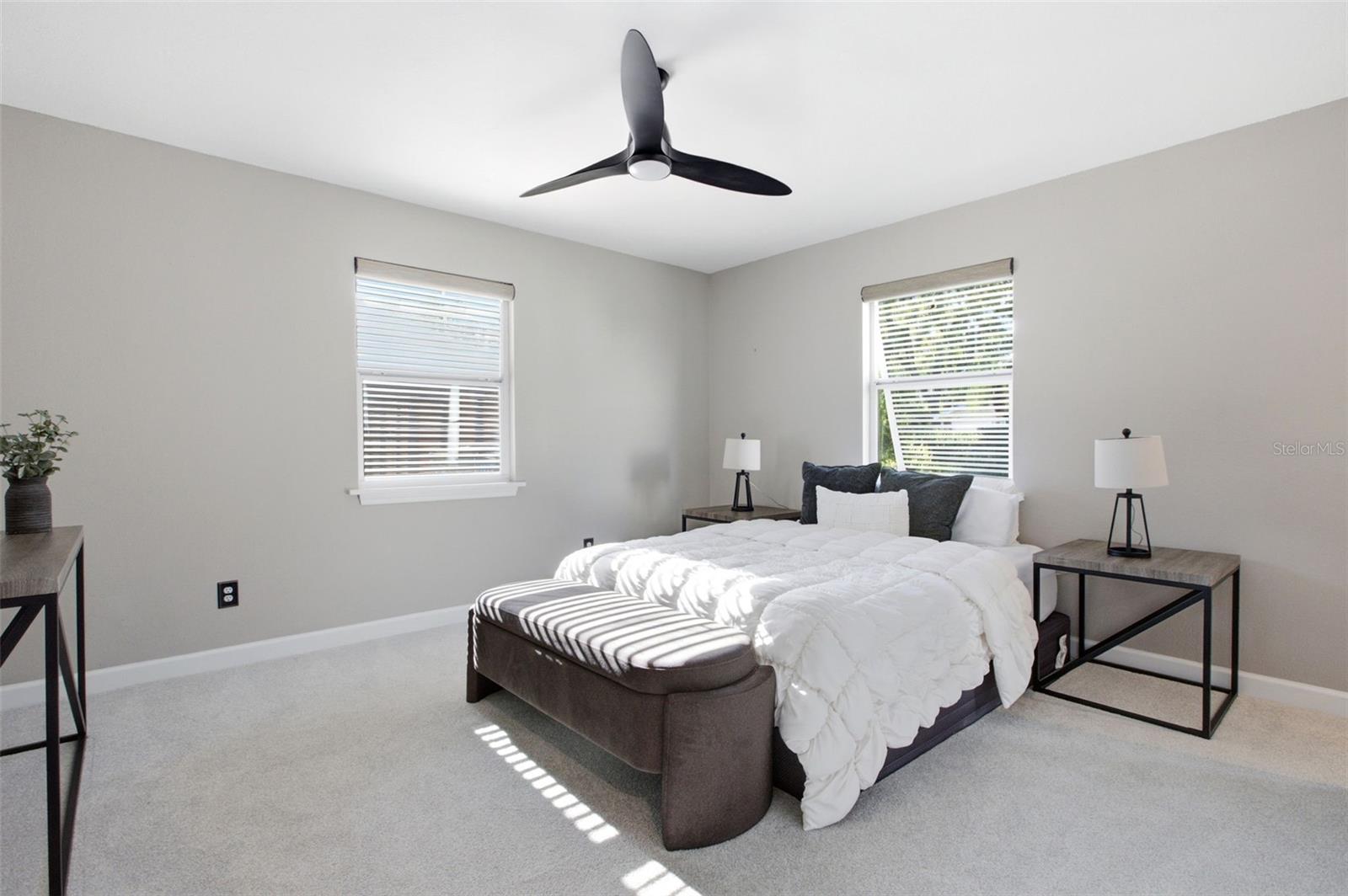 MANDALAY SHORES - Residential