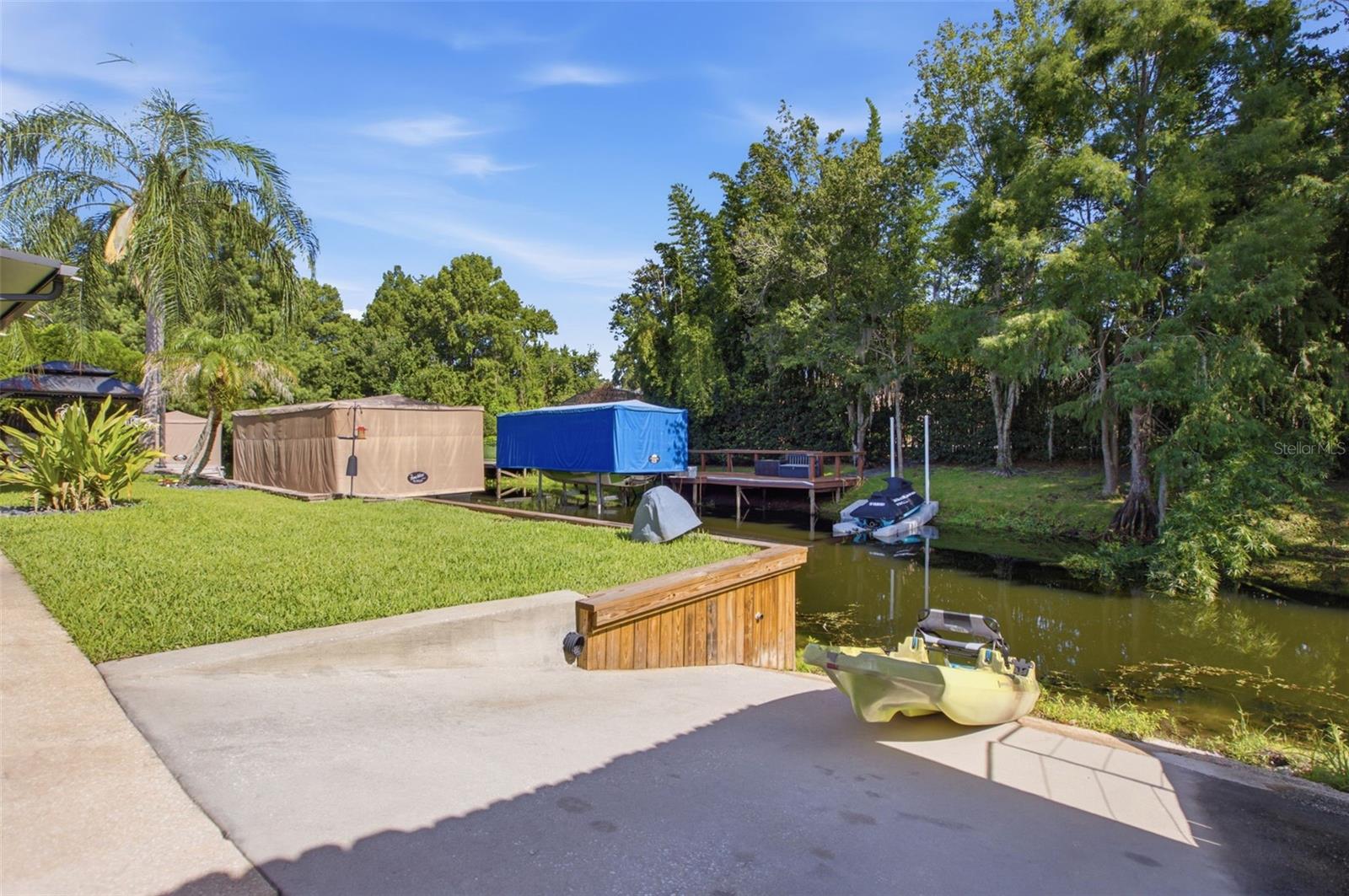 MANDALAY SHORES - Residential