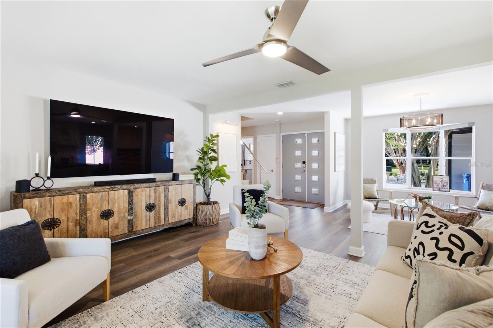 MANDALAY SHORES - Residential