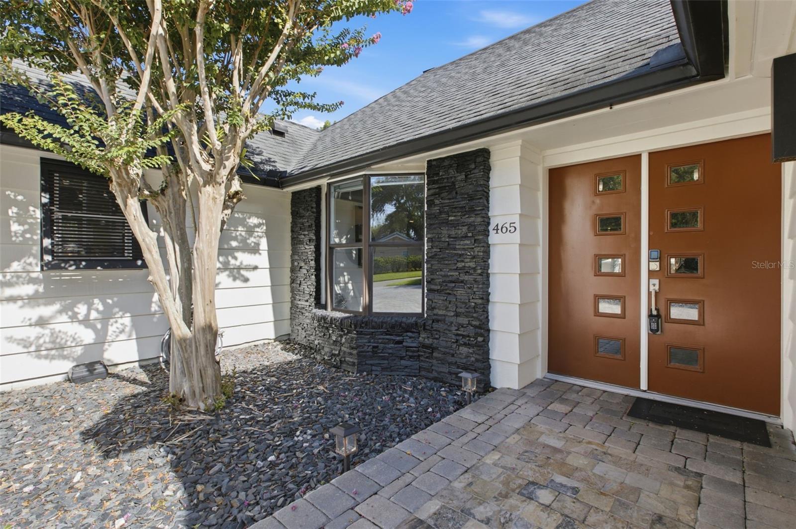 MANDALAY SHORES - Residential