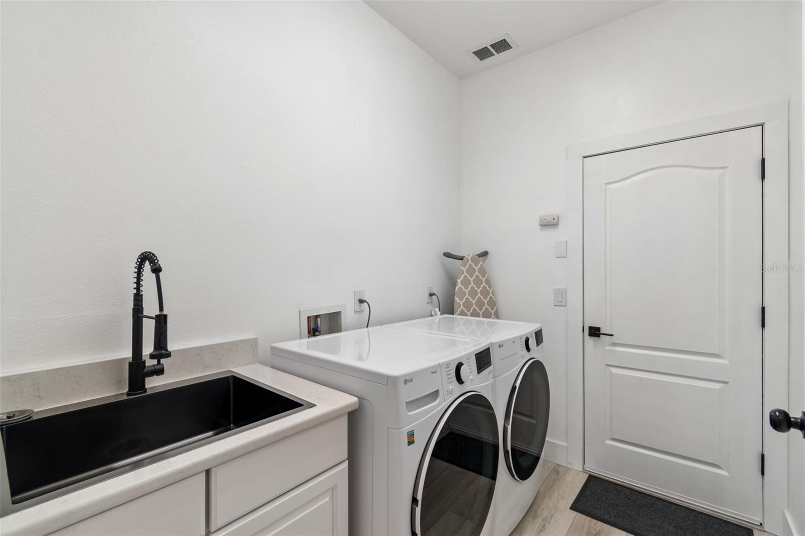 OAKSTEAD PRCL 06 UNIT 01 PRCL 07 - Residential