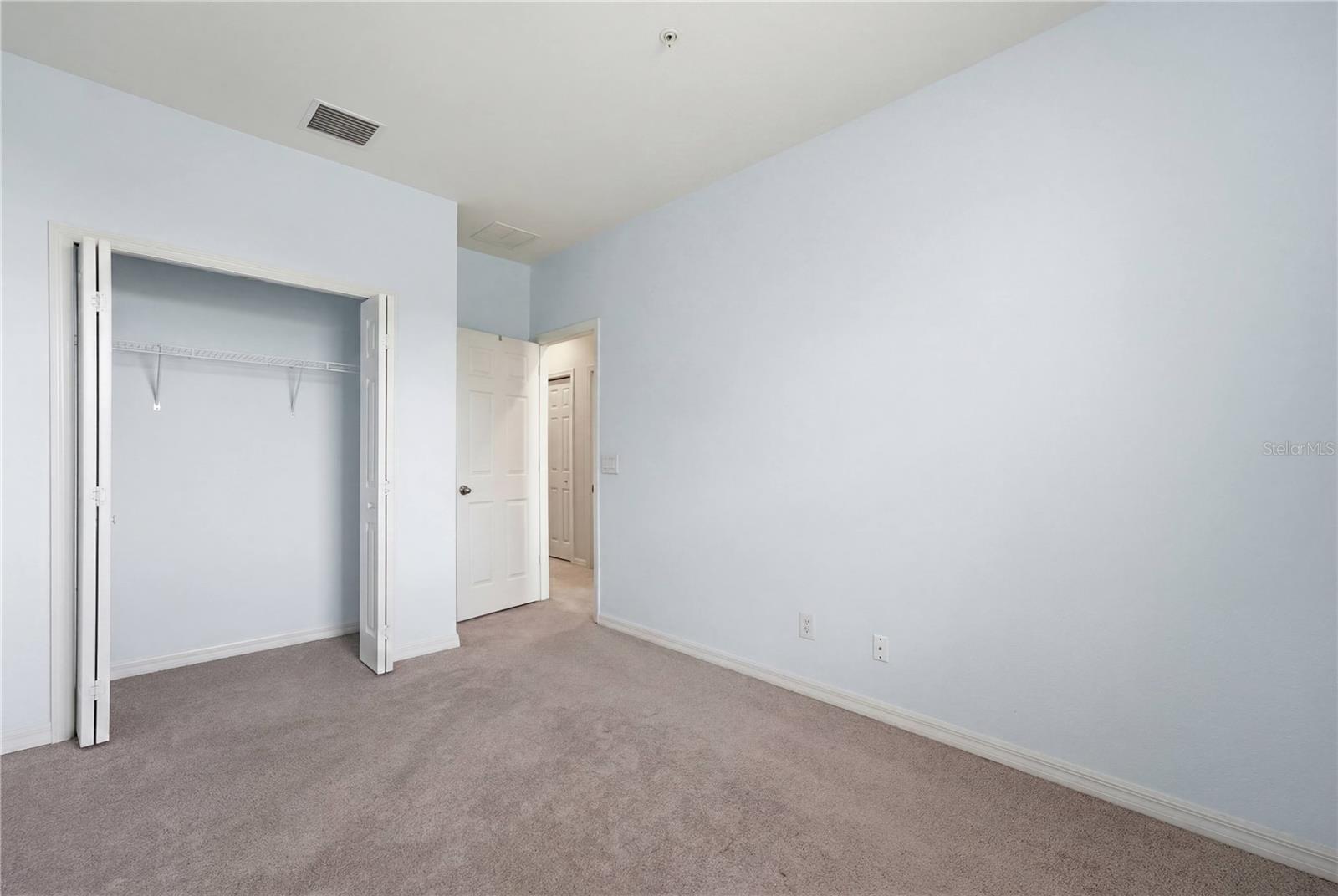 BRADFORD MANOR TWNHMS - Residential Lease