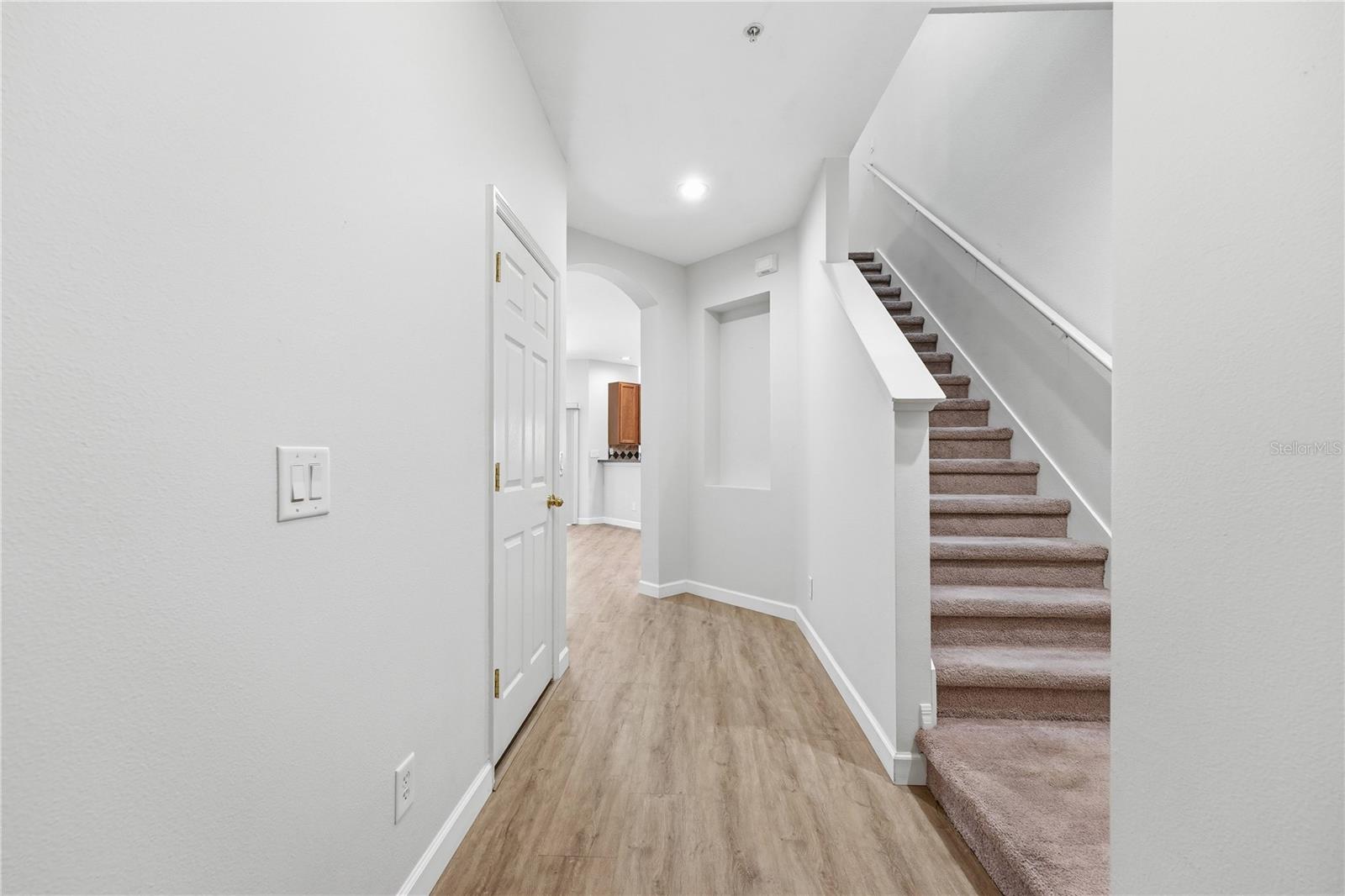 BRADFORD MANOR TWNHMS - Residential Lease