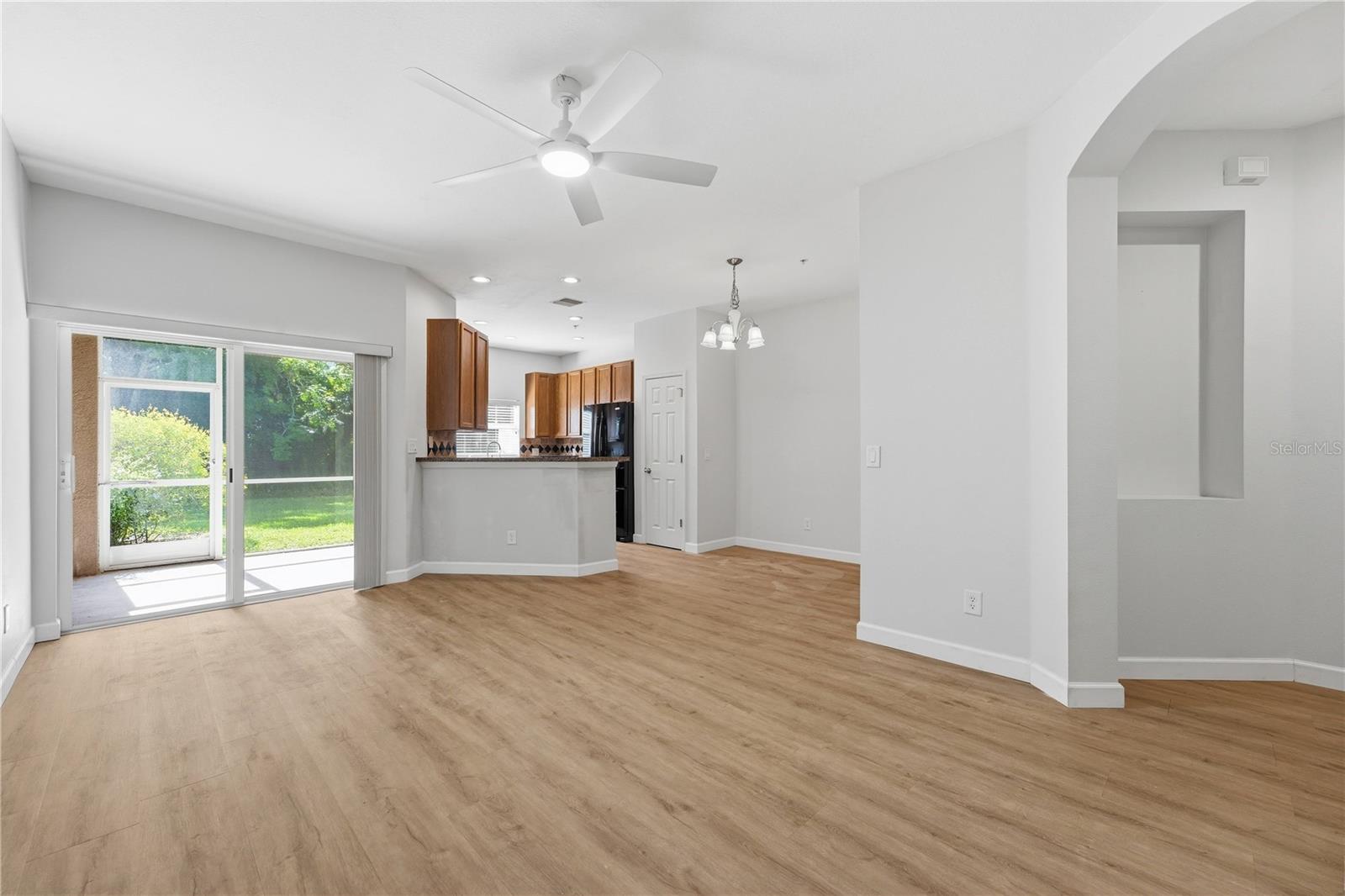 BRADFORD MANOR TWNHMS - Residential Lease