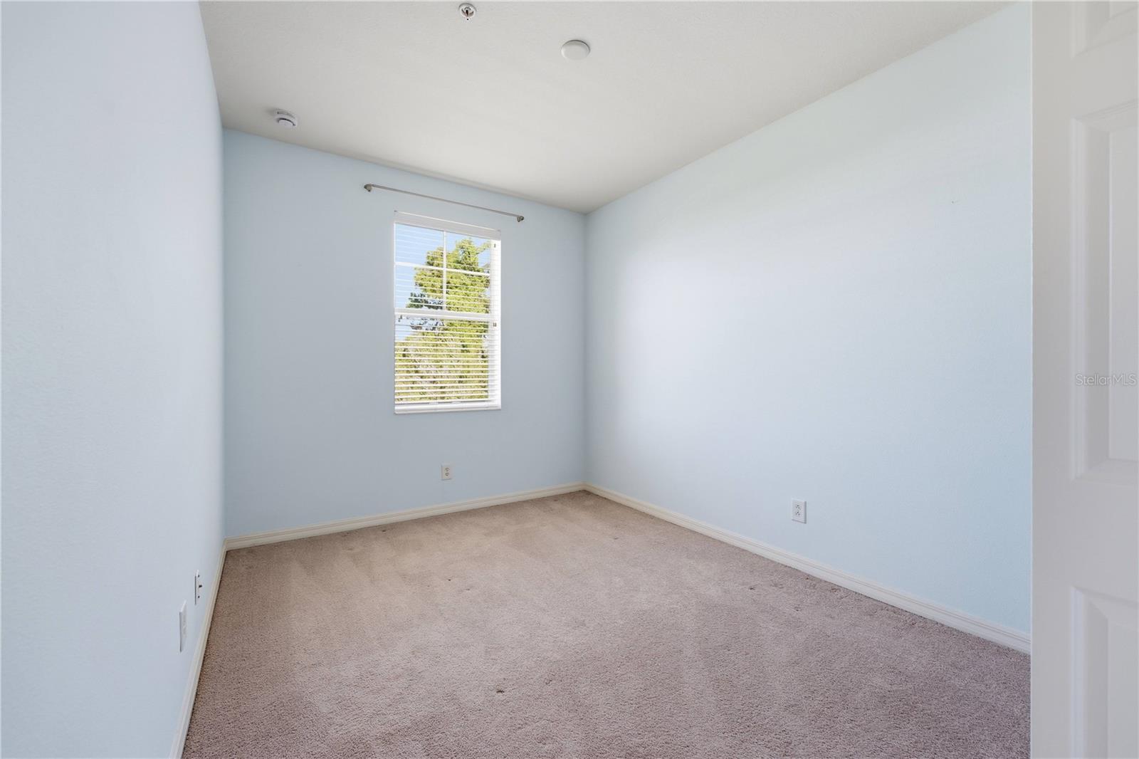 BRADFORD MANOR TWNHMS - Residential Lease
