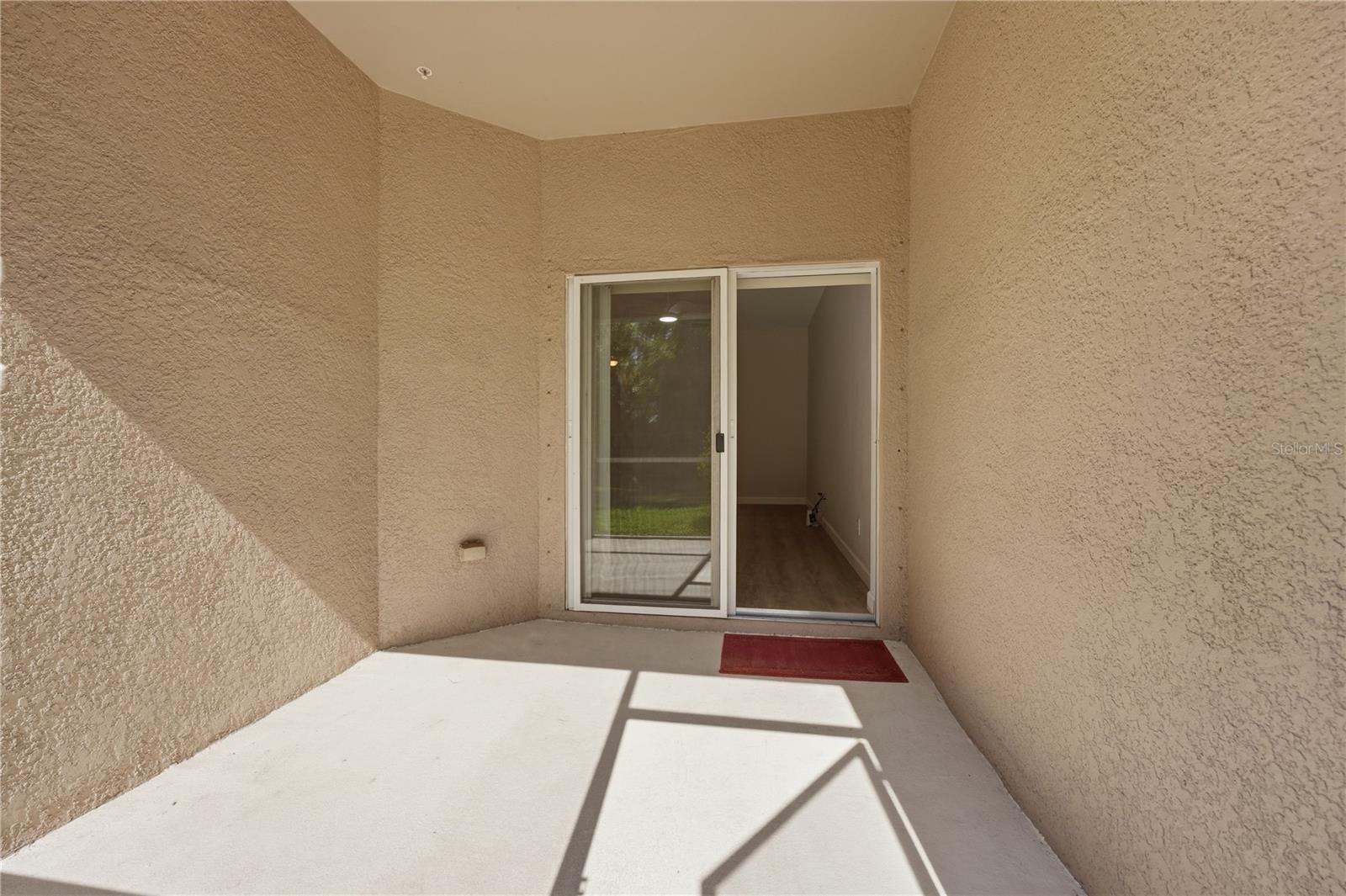 BRADFORD MANOR TWNHMS - Residential Lease