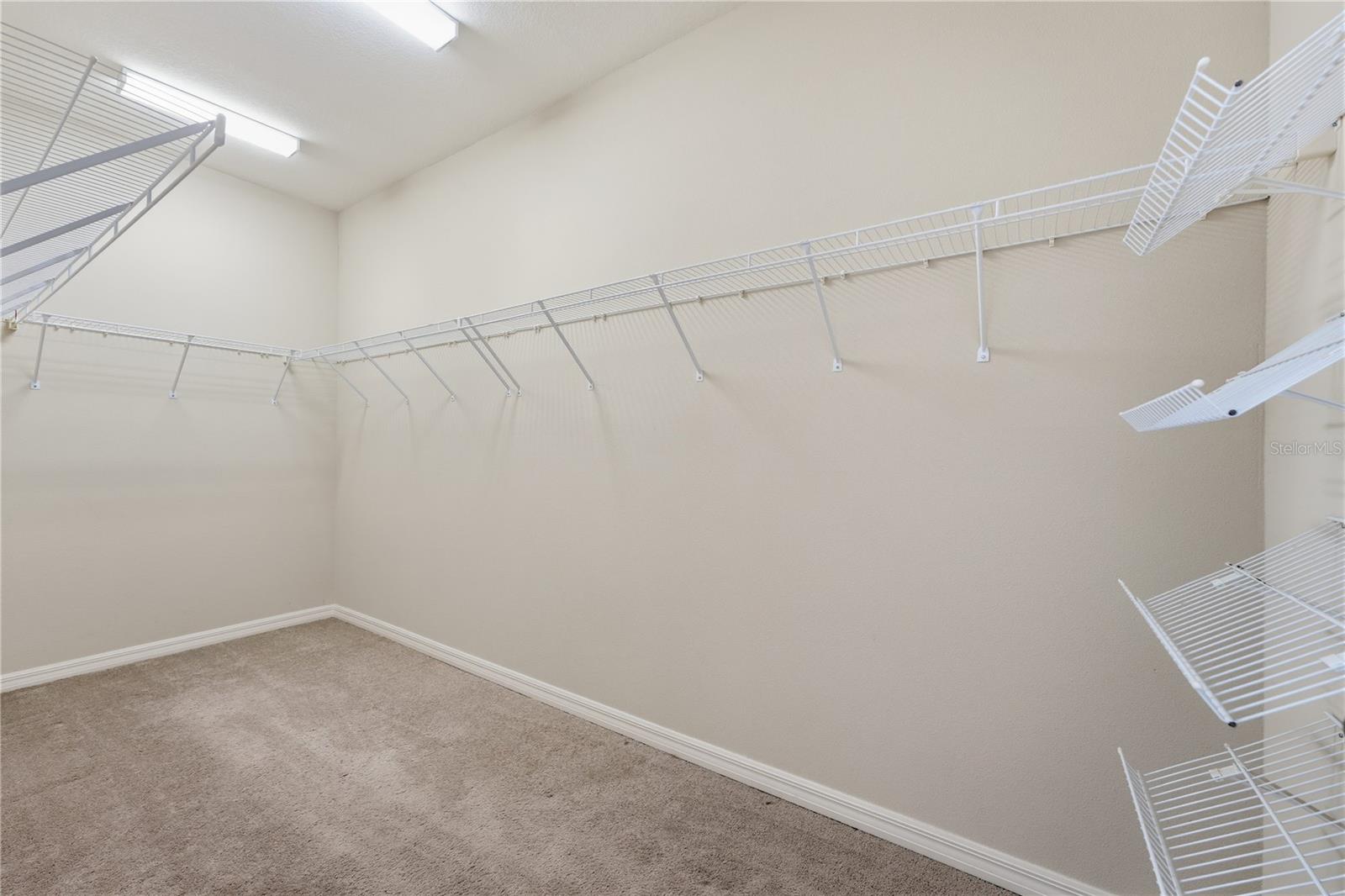 BRADFORD MANOR TWNHMS - Residential Lease