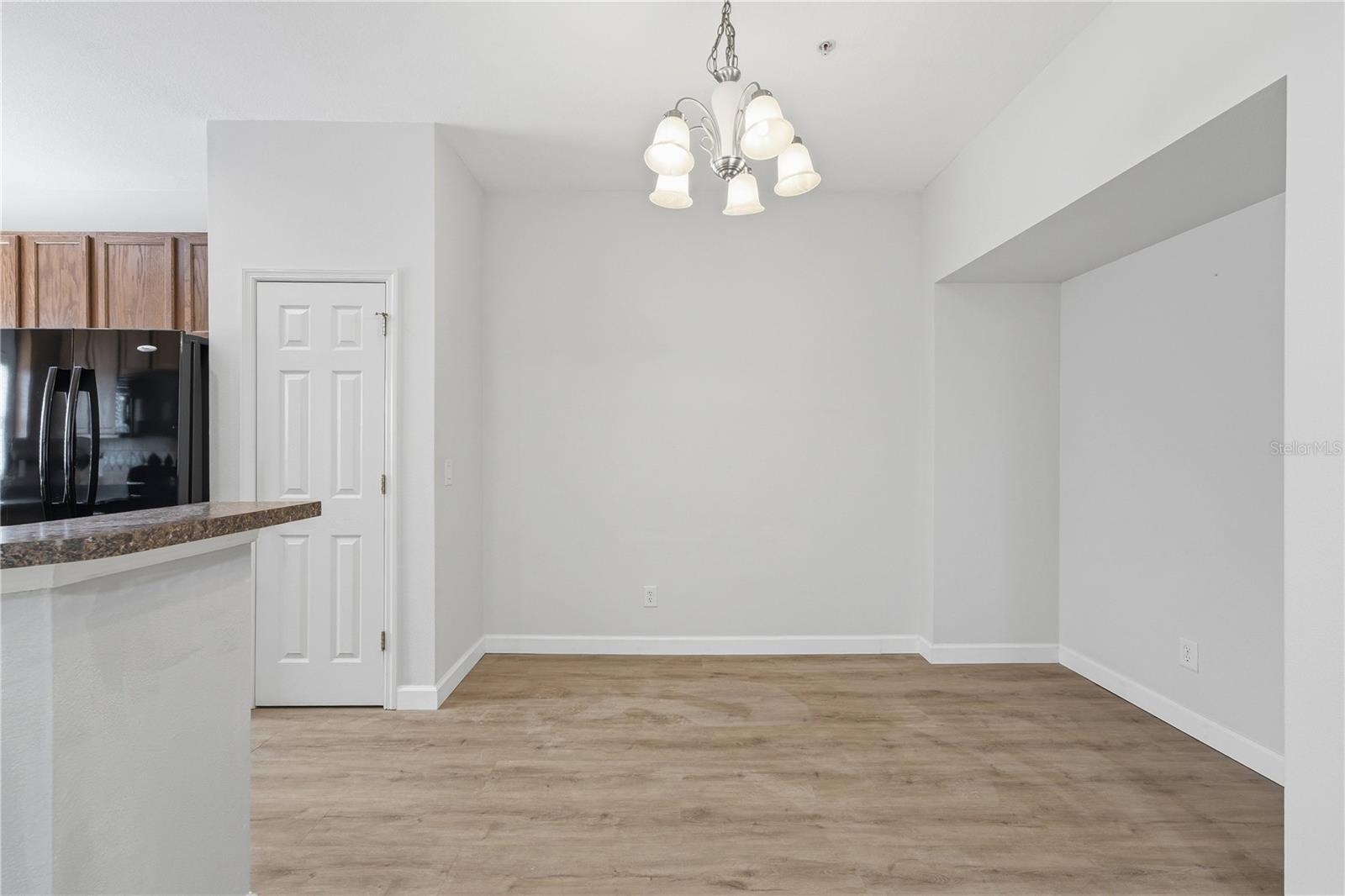 BRADFORD MANOR TWNHMS - Residential Lease
