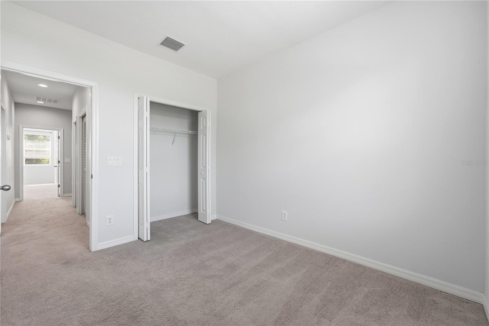 BRADFORD MANOR TWNHMS - Residential Lease