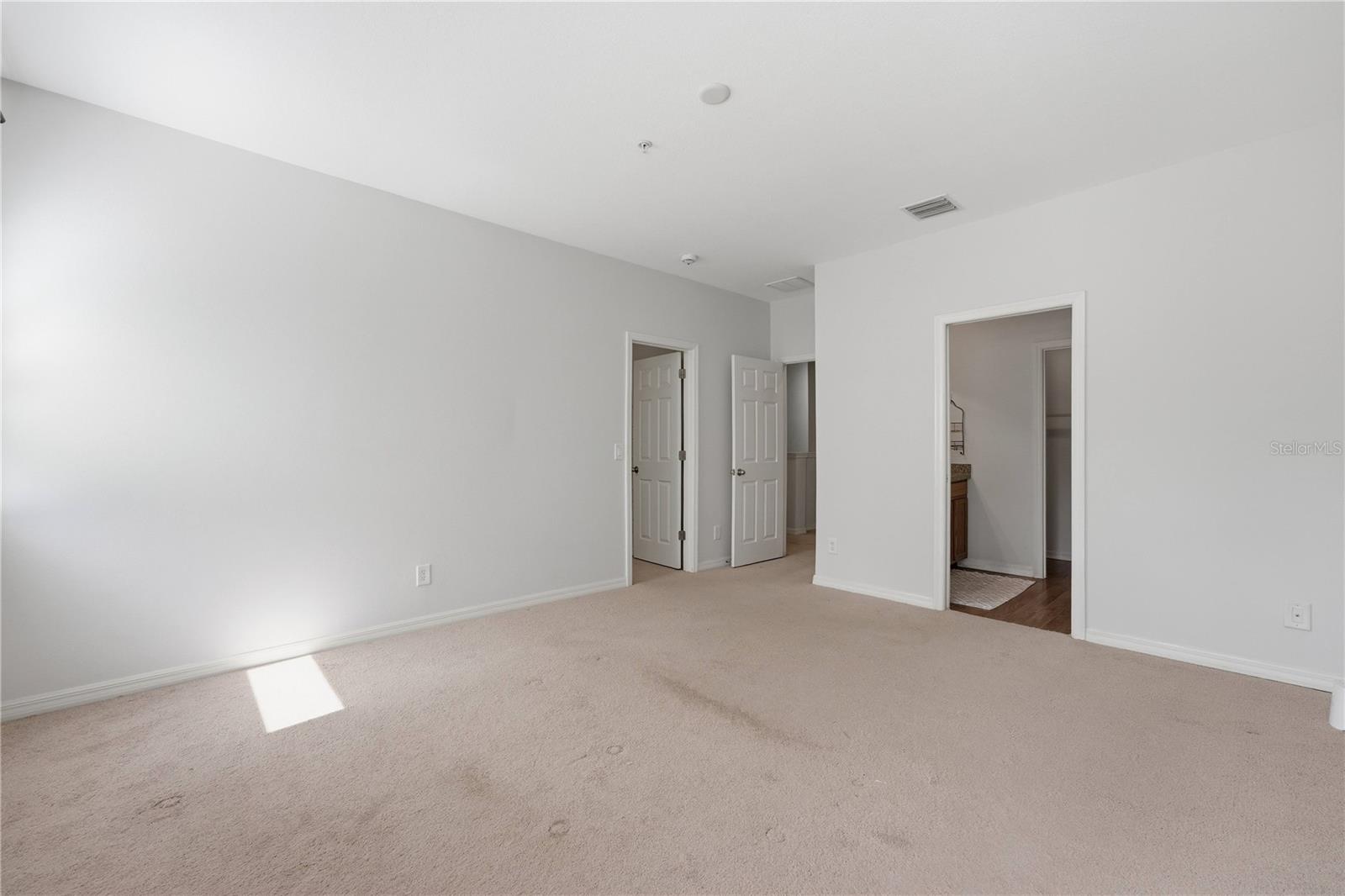 BRADFORD MANOR TWNHMS - Residential Lease