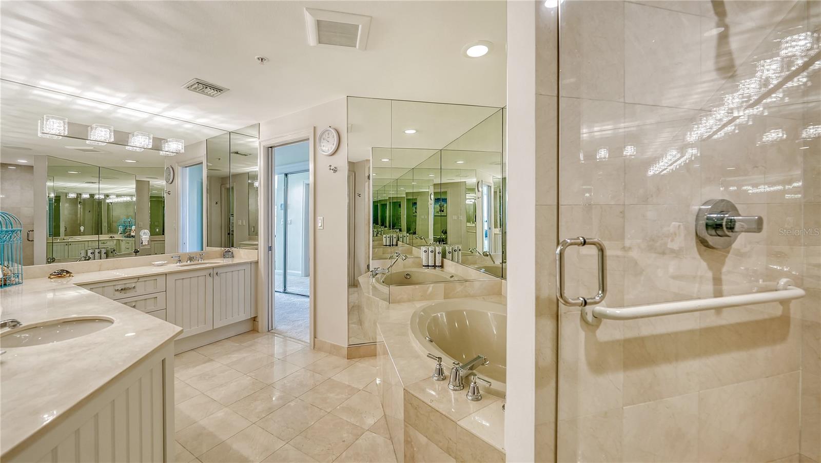 SANCTUARY IV - Residential