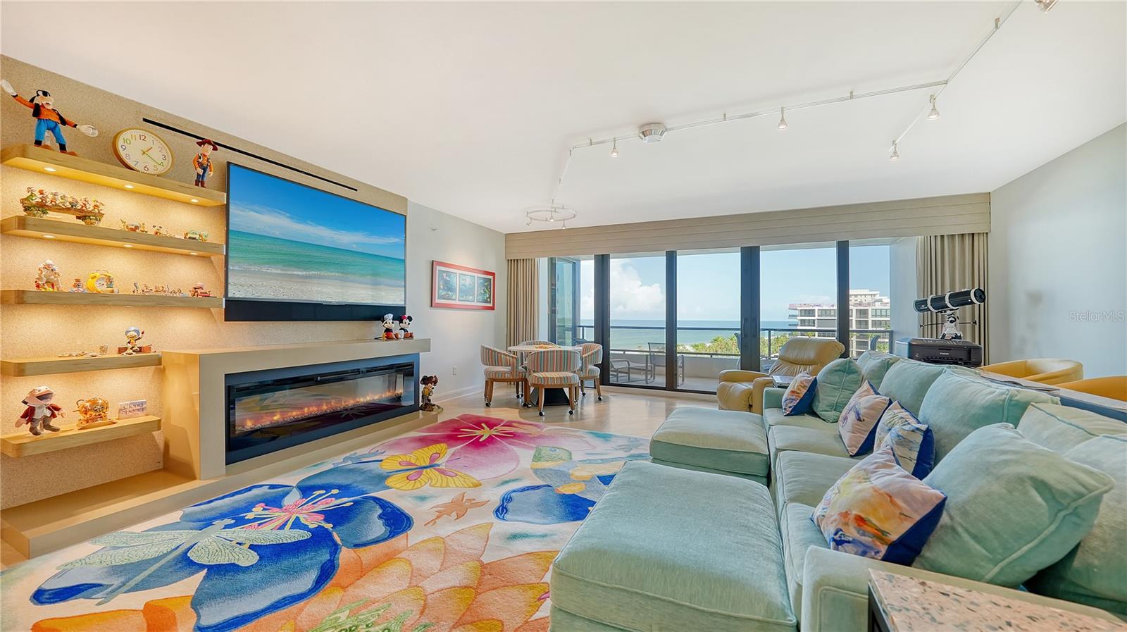 SANCTUARY IV - Residential
