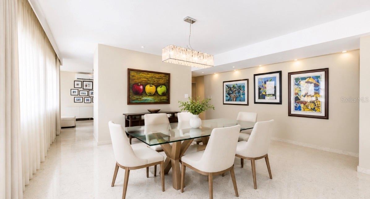 CONDADO TOWERS - Residential