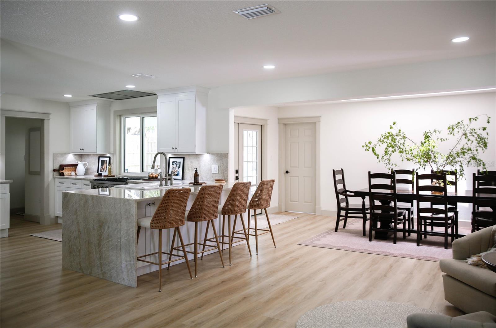 OCEAN BEACH REP - Residential