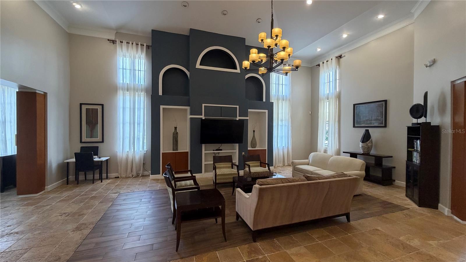 MIRABELLA CONDO - Residential