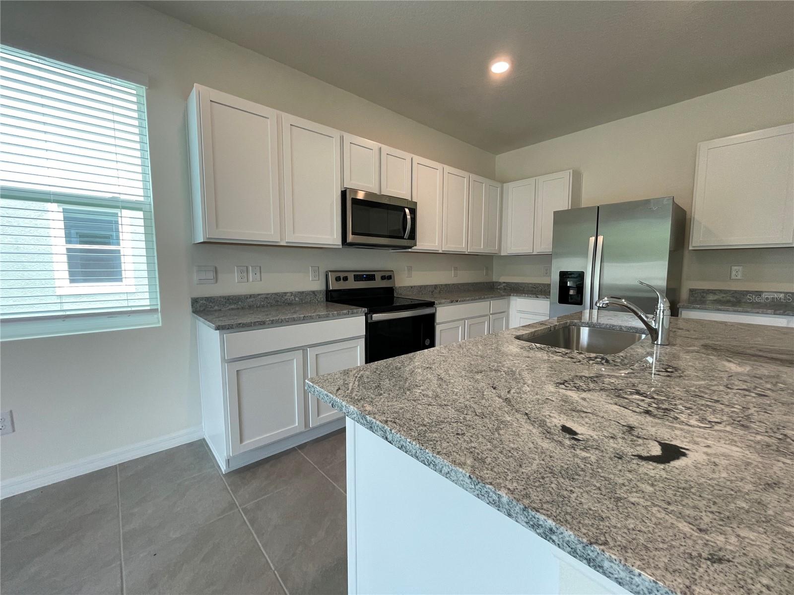ANGELINE - Residential Lease