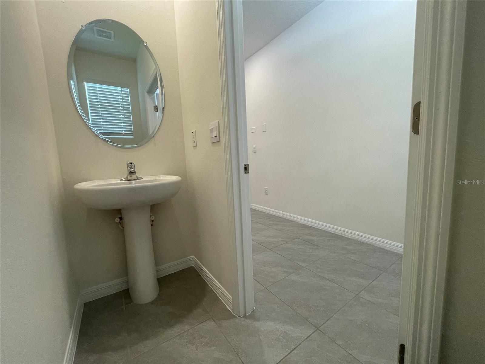 ANGELINE - Residential Lease