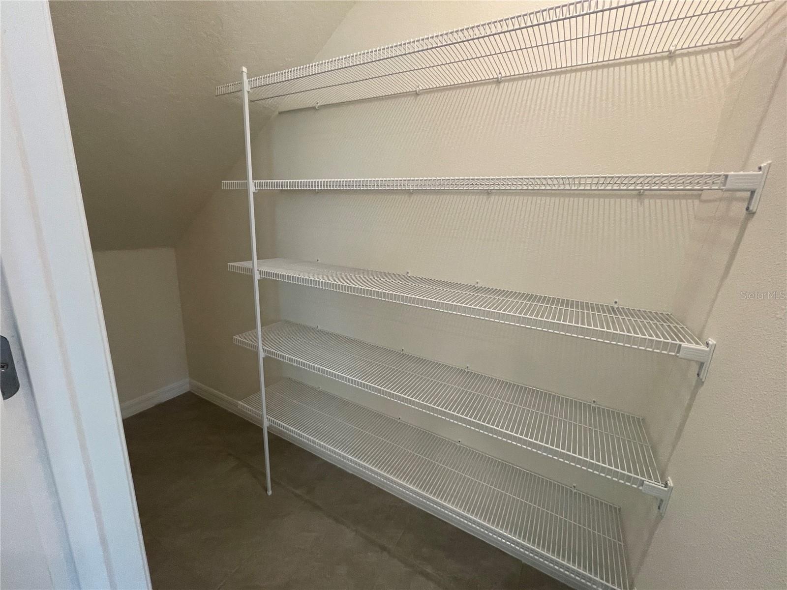 ANGELINE - Residential Lease