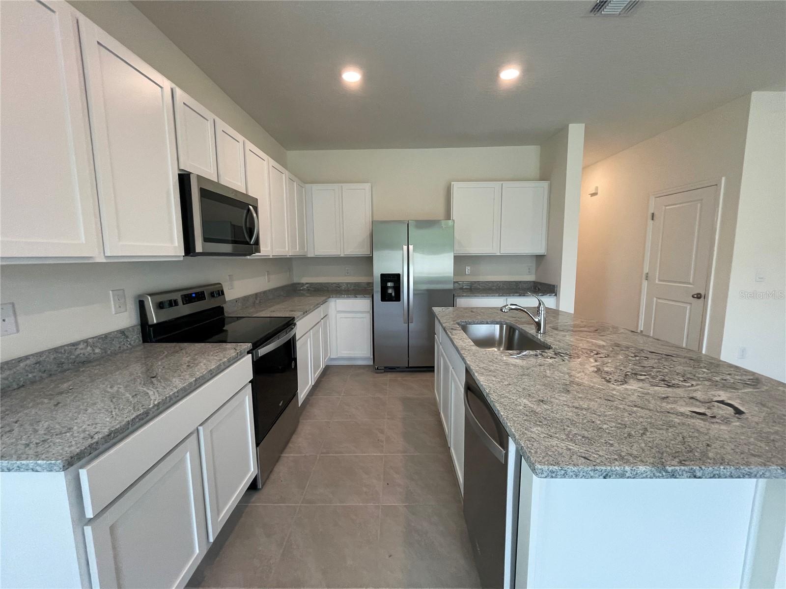ANGELINE - Residential Lease