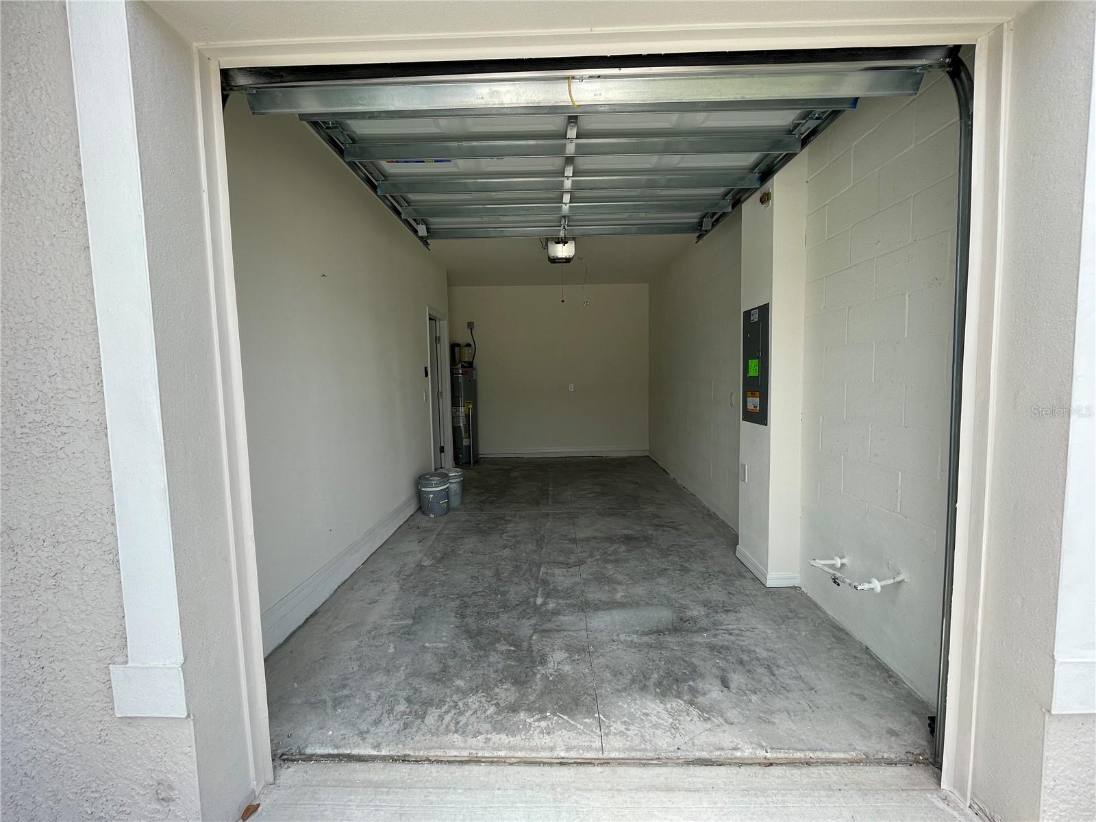 ANGELINE - Residential Lease