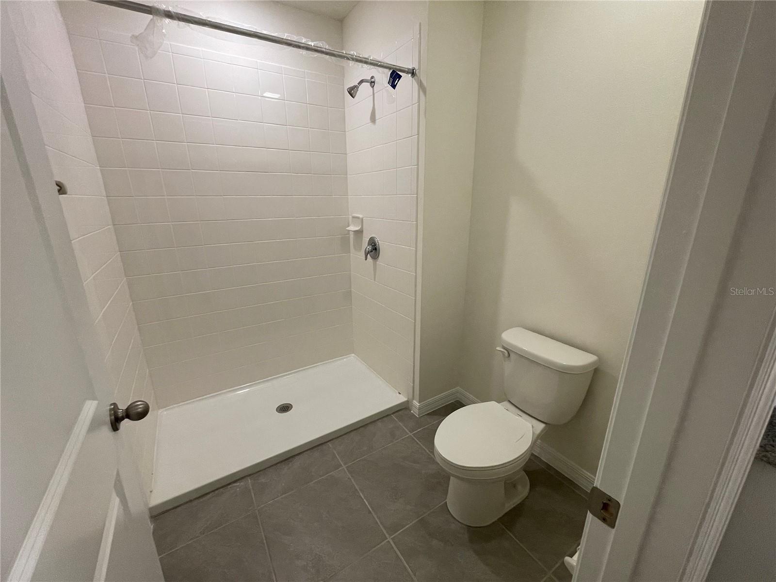ANGELINE - Residential Lease