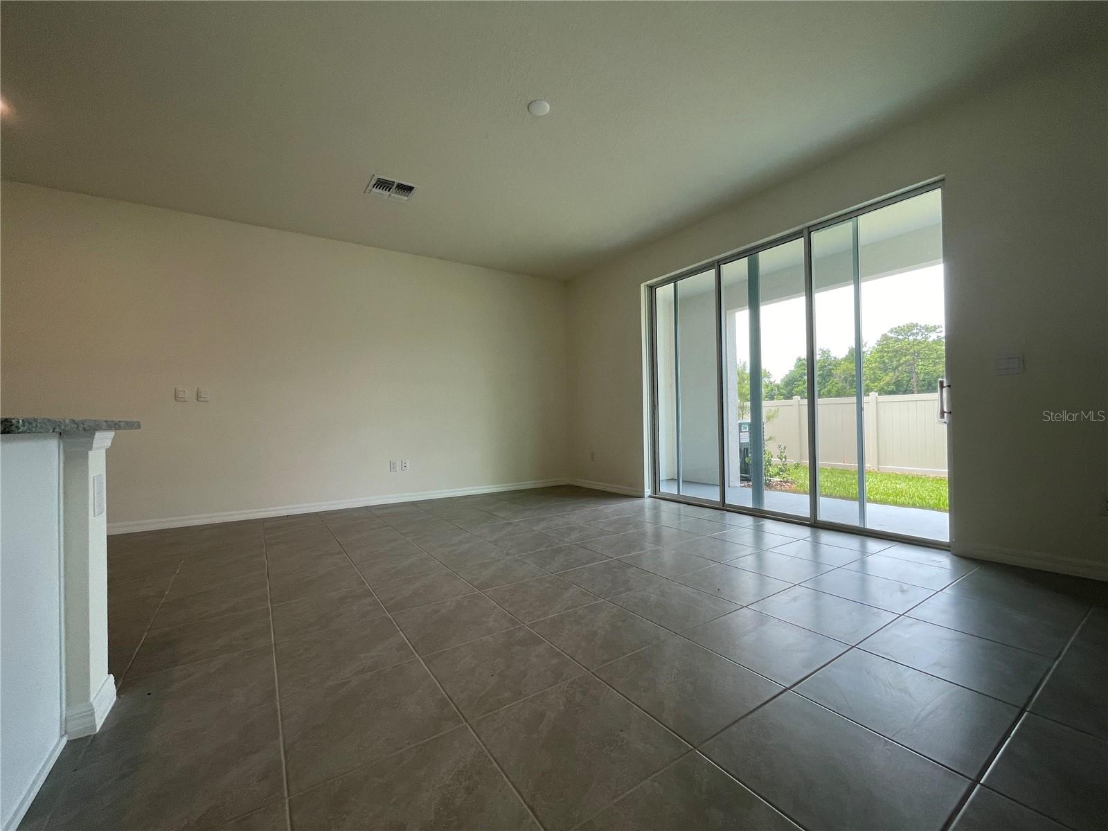 ANGELINE - Residential Lease