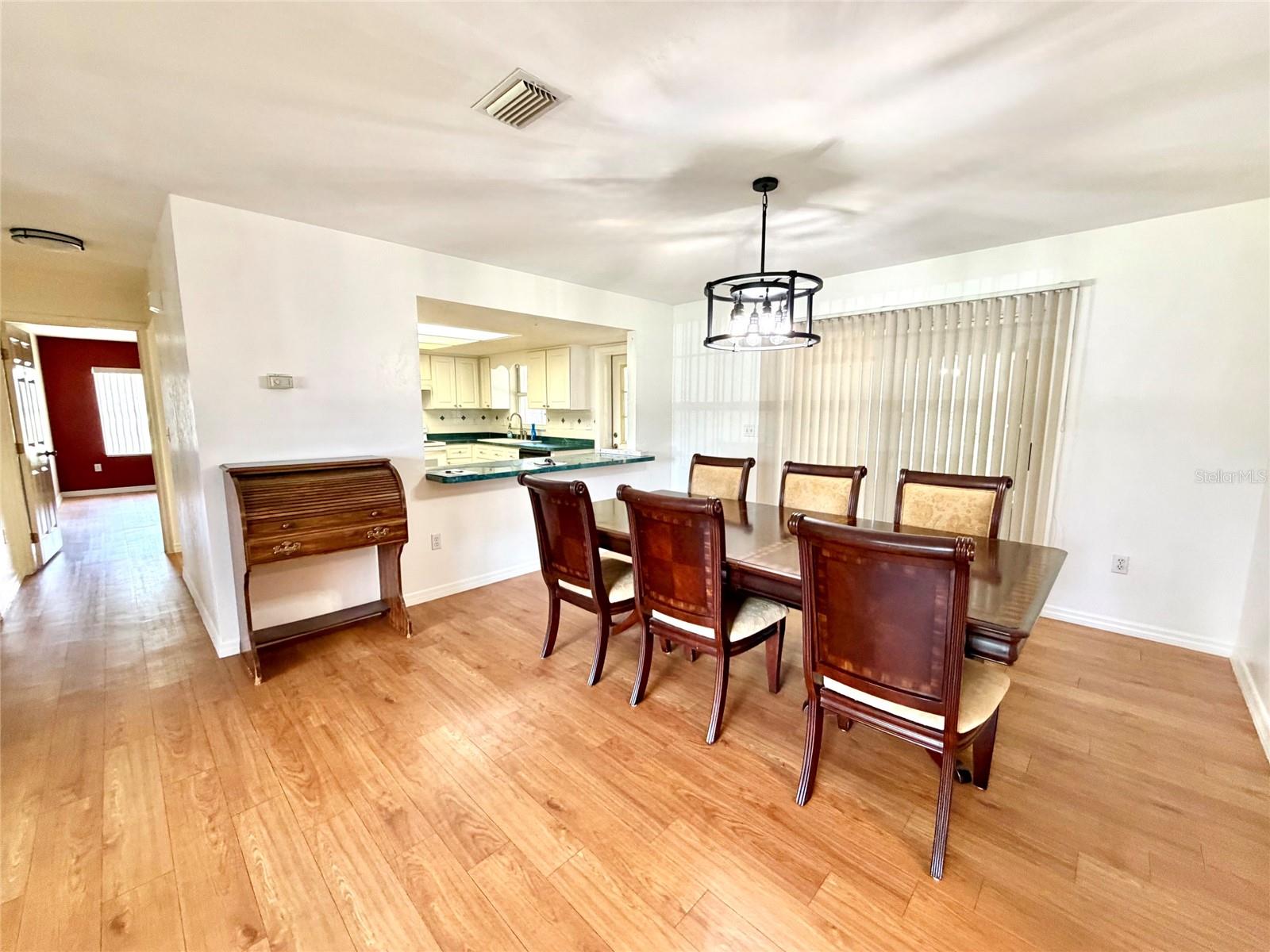 OAK MANOR - Residential