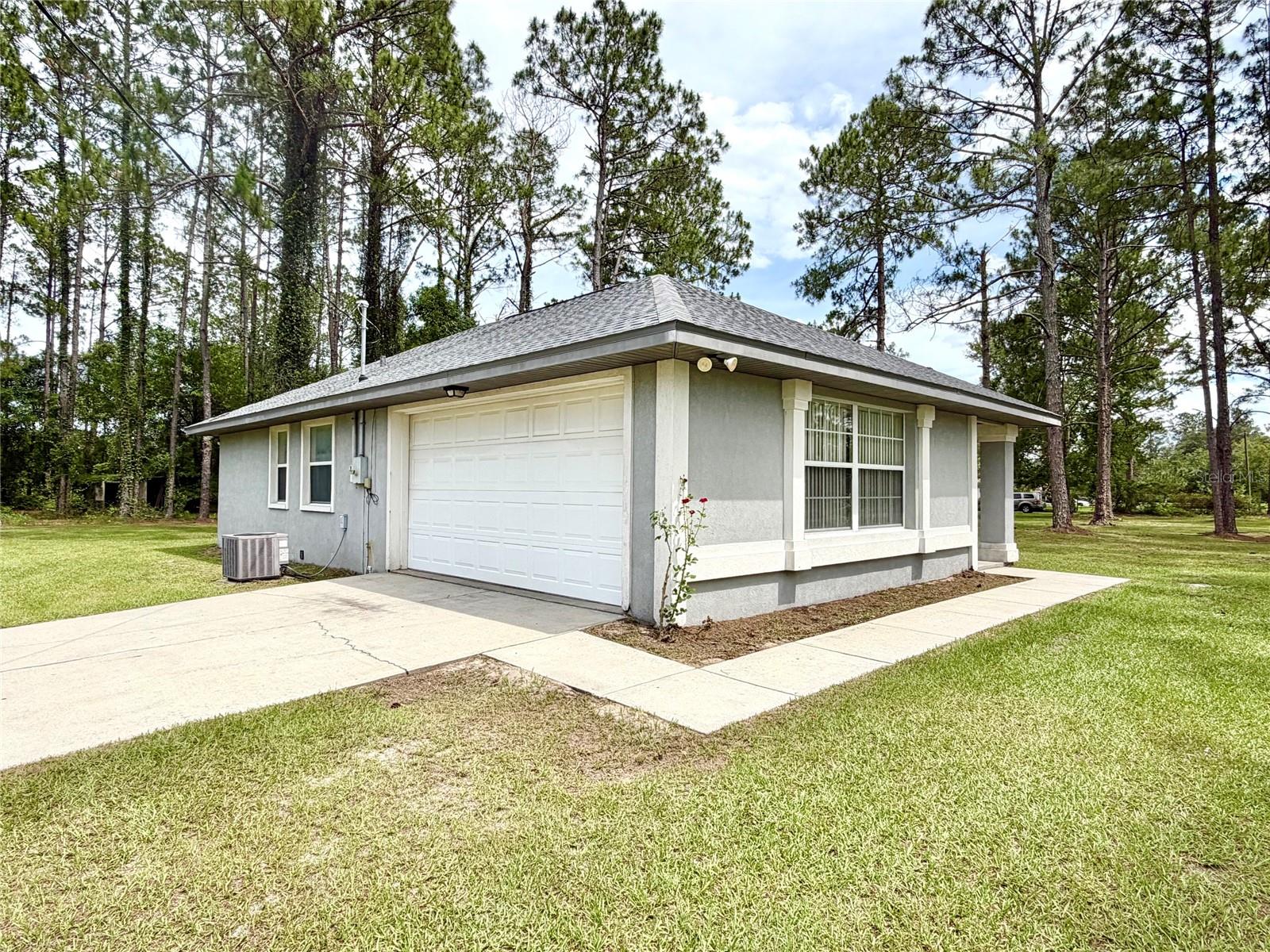 OAK MANOR - Residential