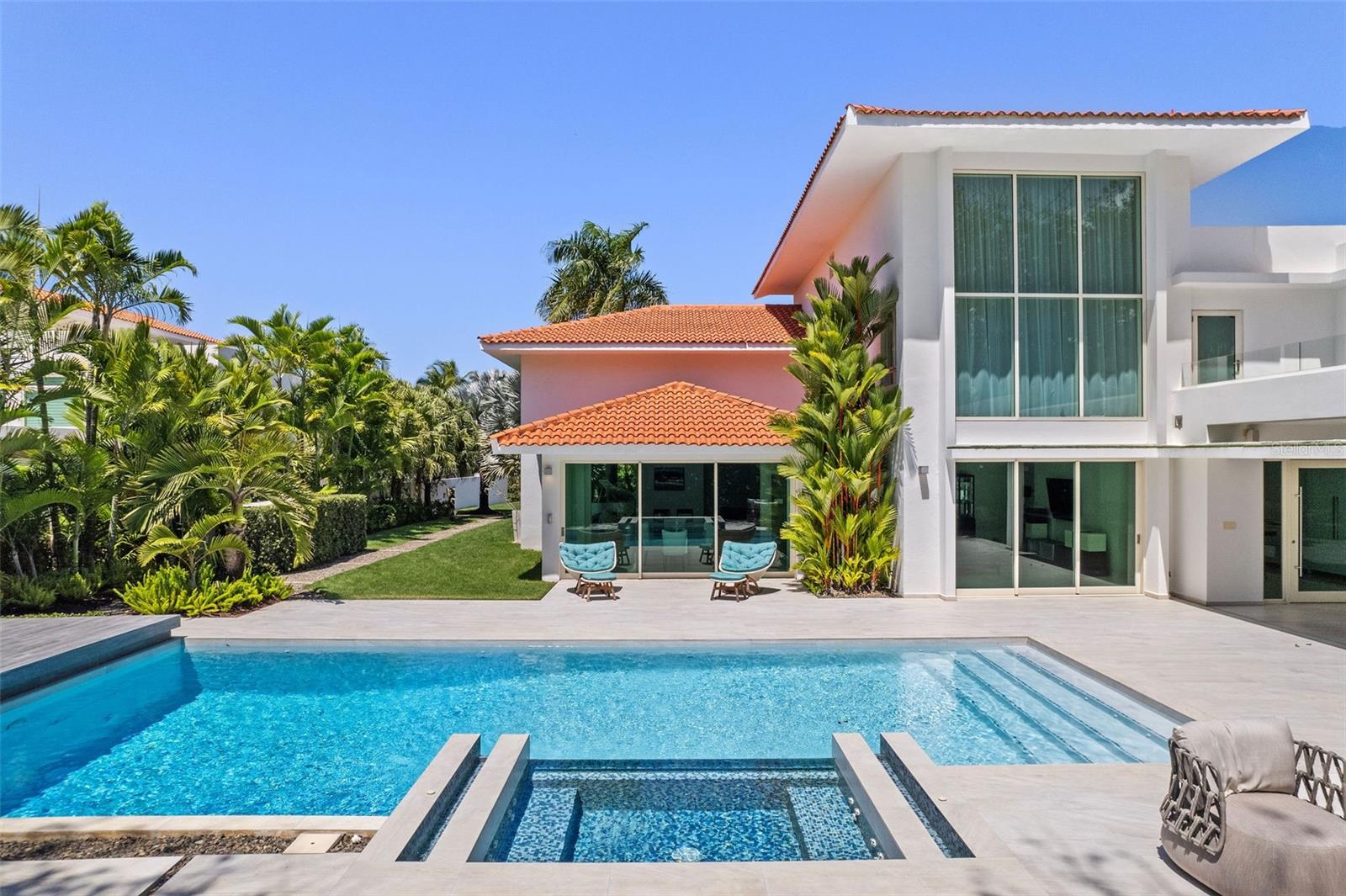 DORADO BEACH EAST - Residential