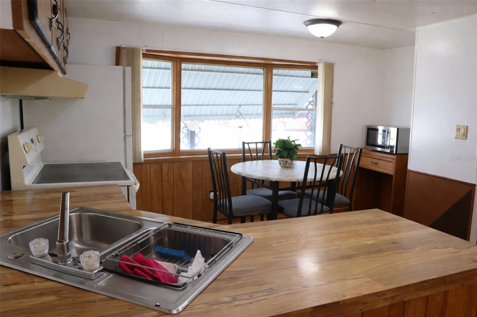 OAKS ROYAL MOBILE HOME SUB - Residential