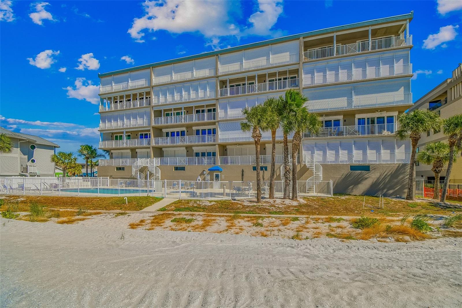 WESTVIEW GRANDE CONDO, THE - Residential