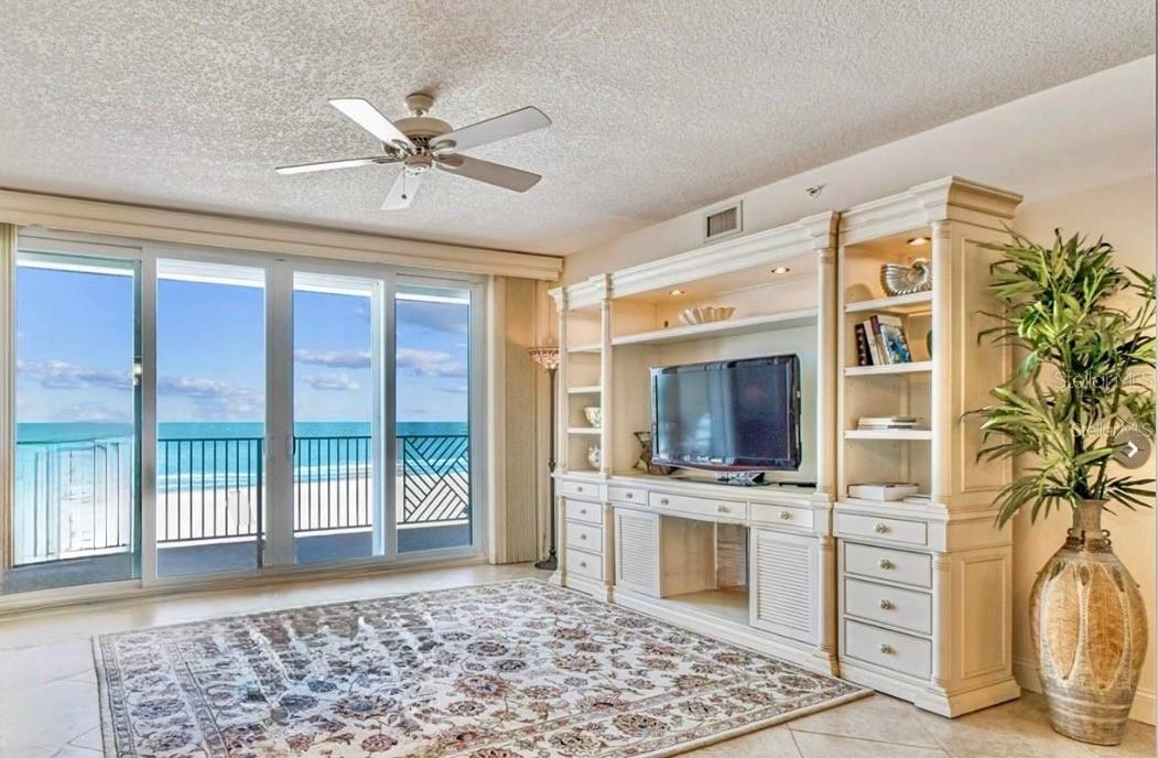 WESTVIEW GRANDE CONDO, THE - Residential