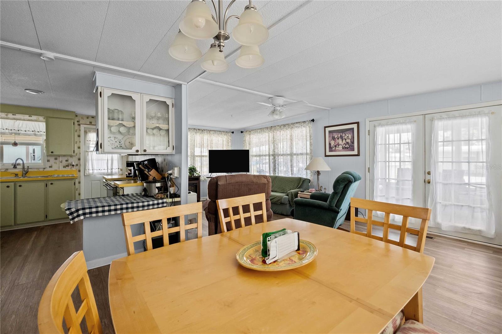 BETMAR ACRES - Residential