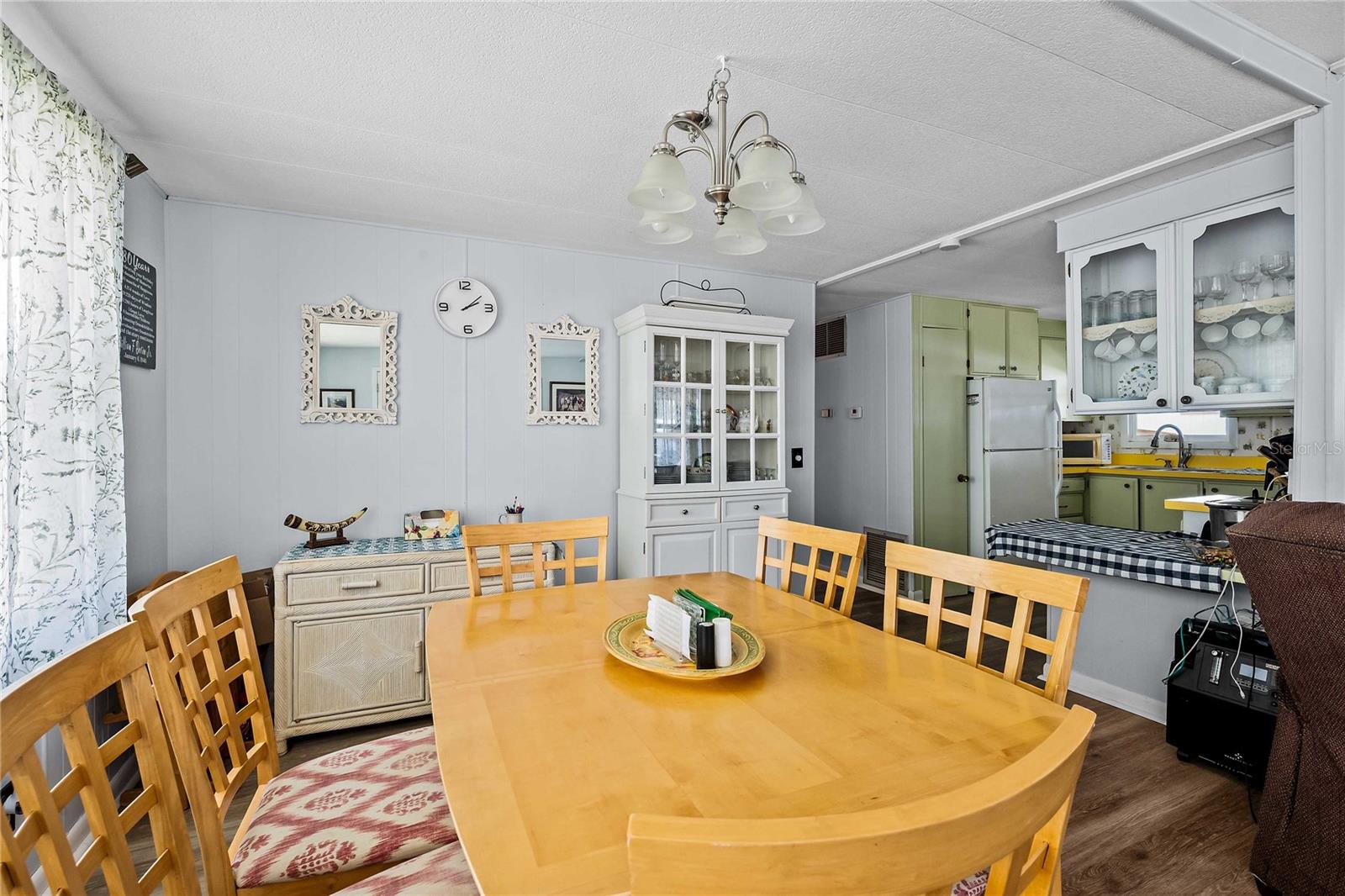 BETMAR ACRES - Residential