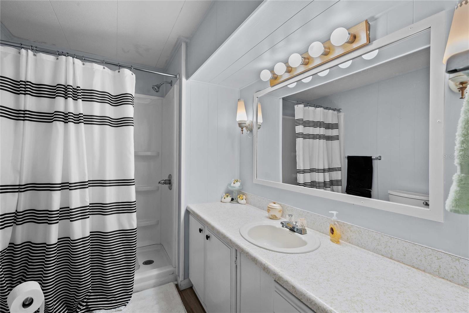 BETMAR ACRES - Residential