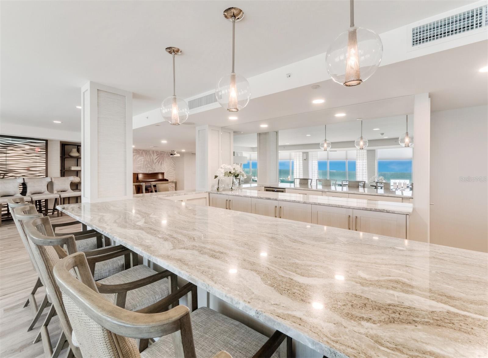 ISLANDER CLUB OF LONGBOAT - Residential