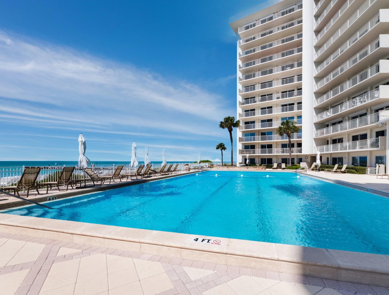 ISLANDER CLUB OF LONGBOAT - Residential