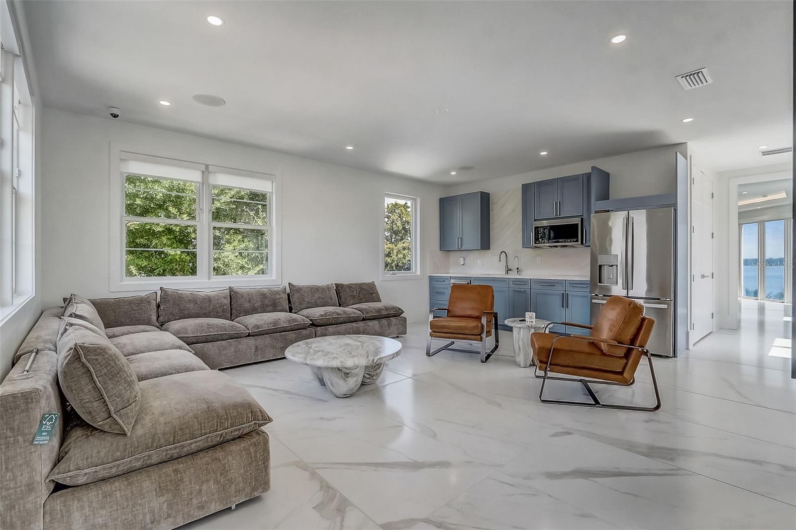 CYPRESS SHORES FIRST ADD - Residential