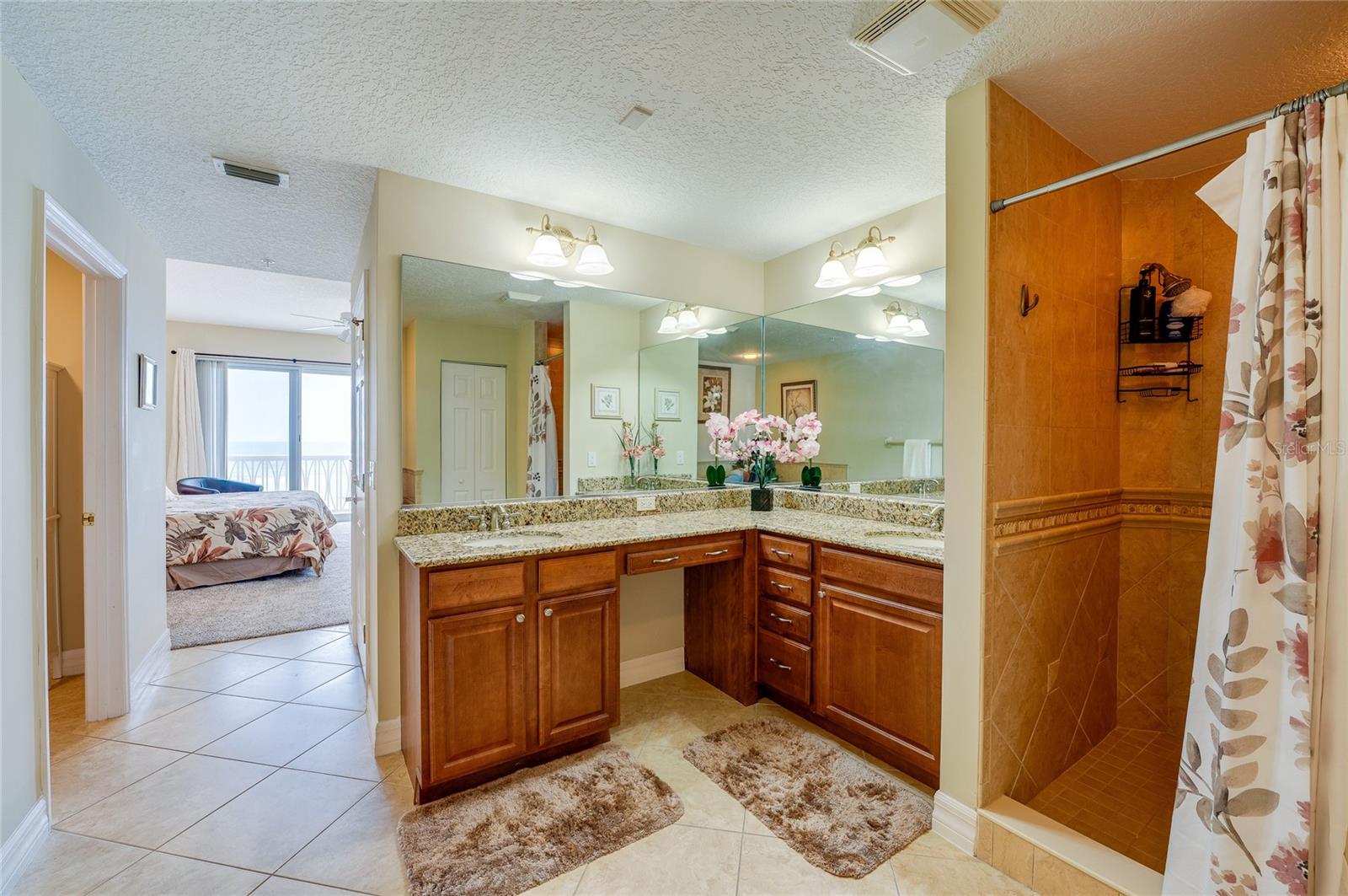 CAPTIVA CONDO - Residential