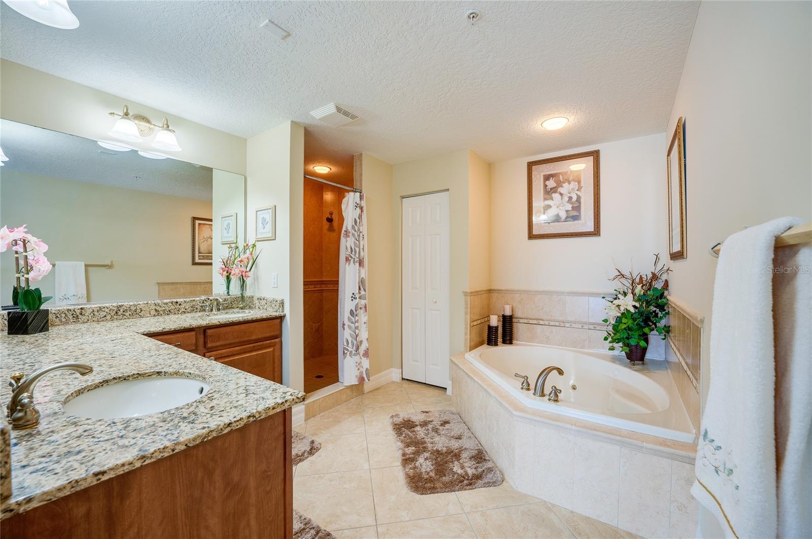 CAPTIVA CONDO - Residential