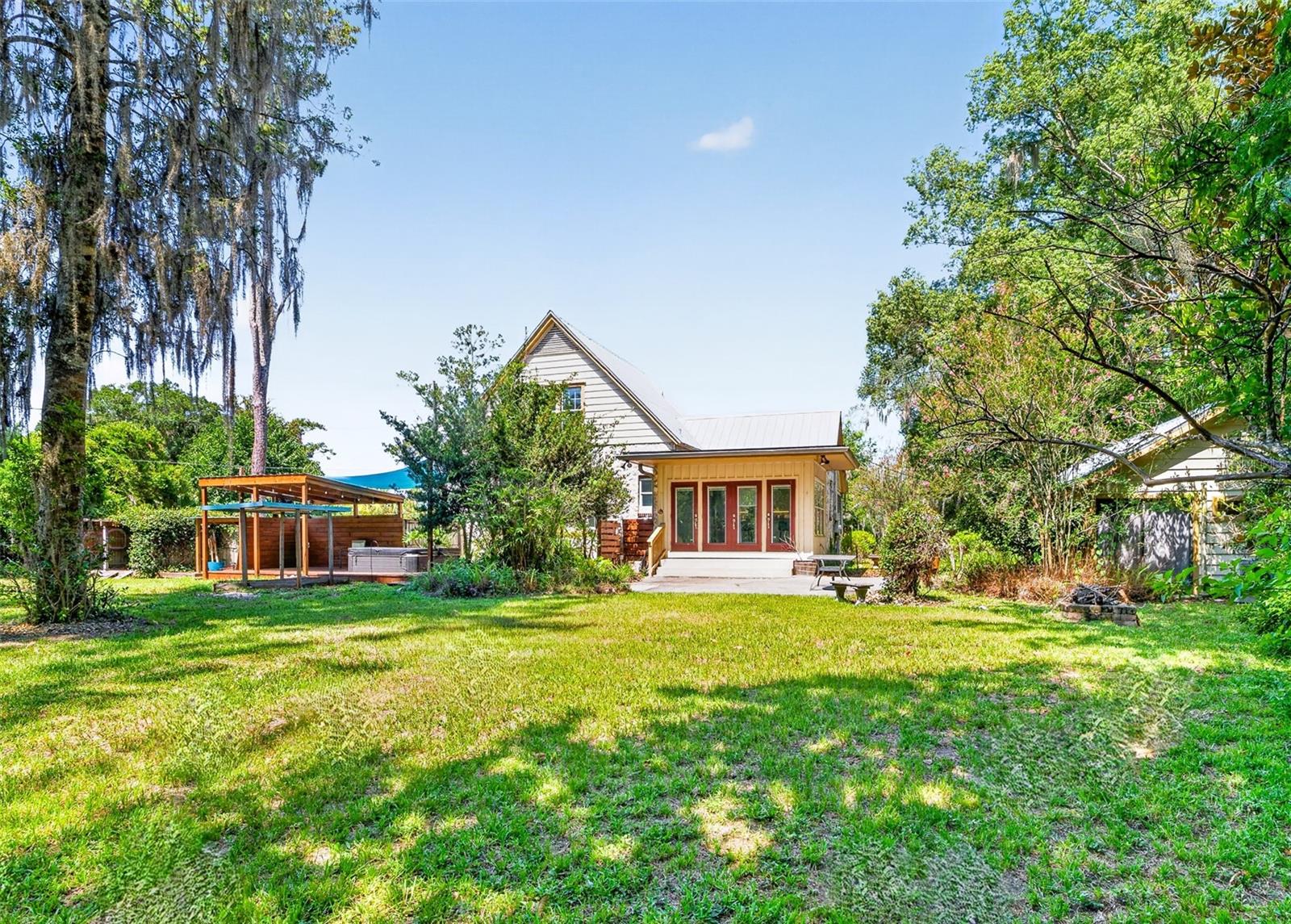 ILEX PARK - Residential