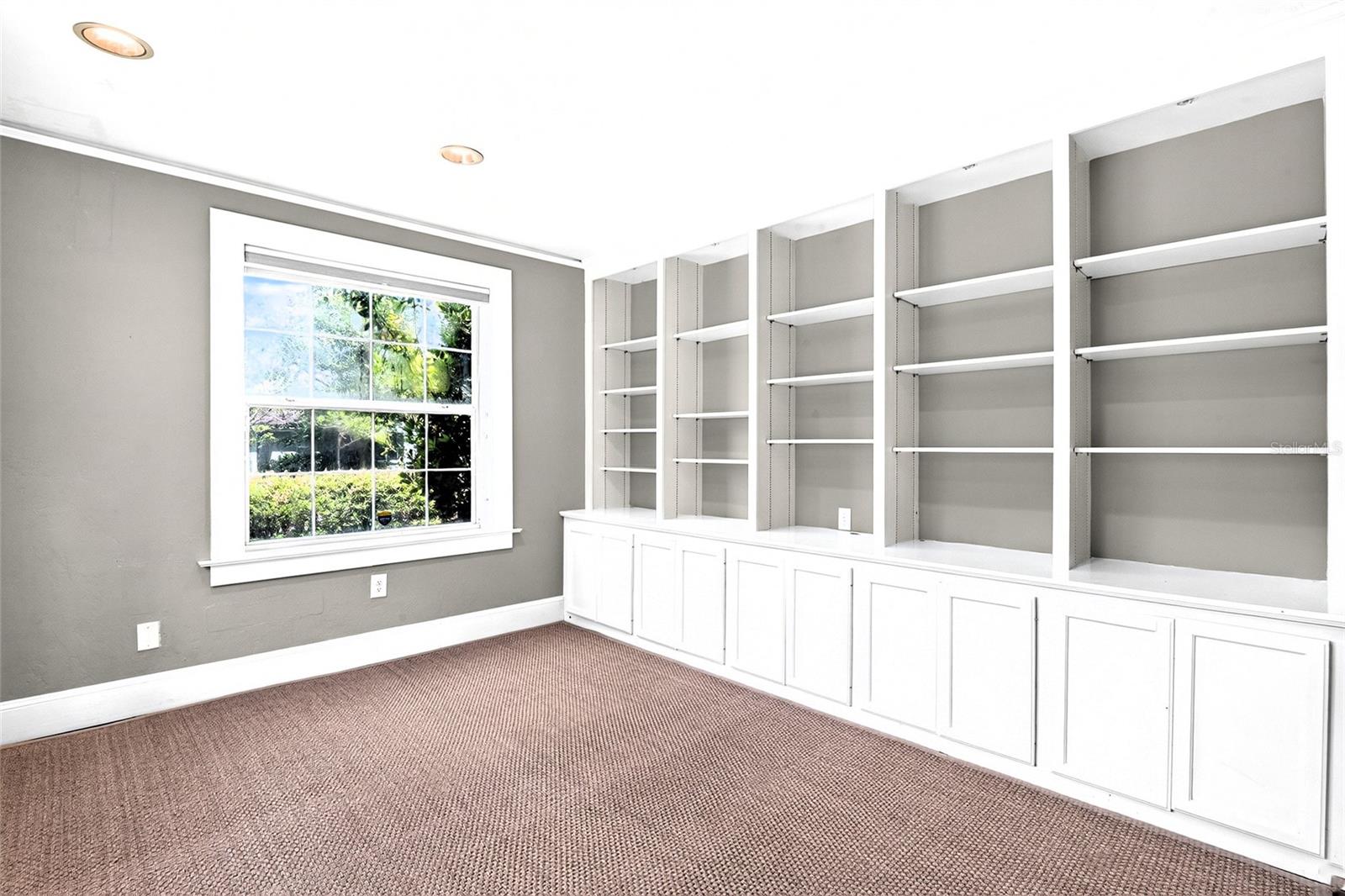ILEX PARK - Residential