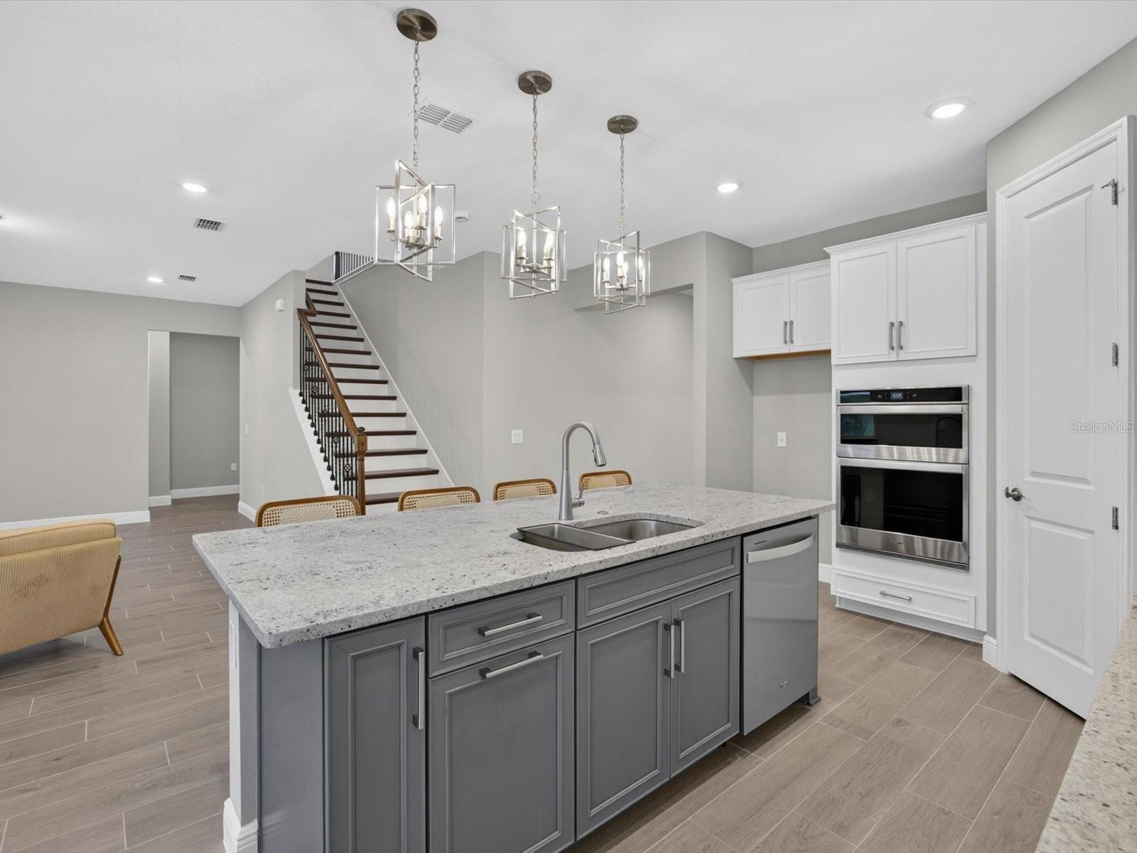 VILLAGES/MINNEOLA HILLS PH 1B - Residential