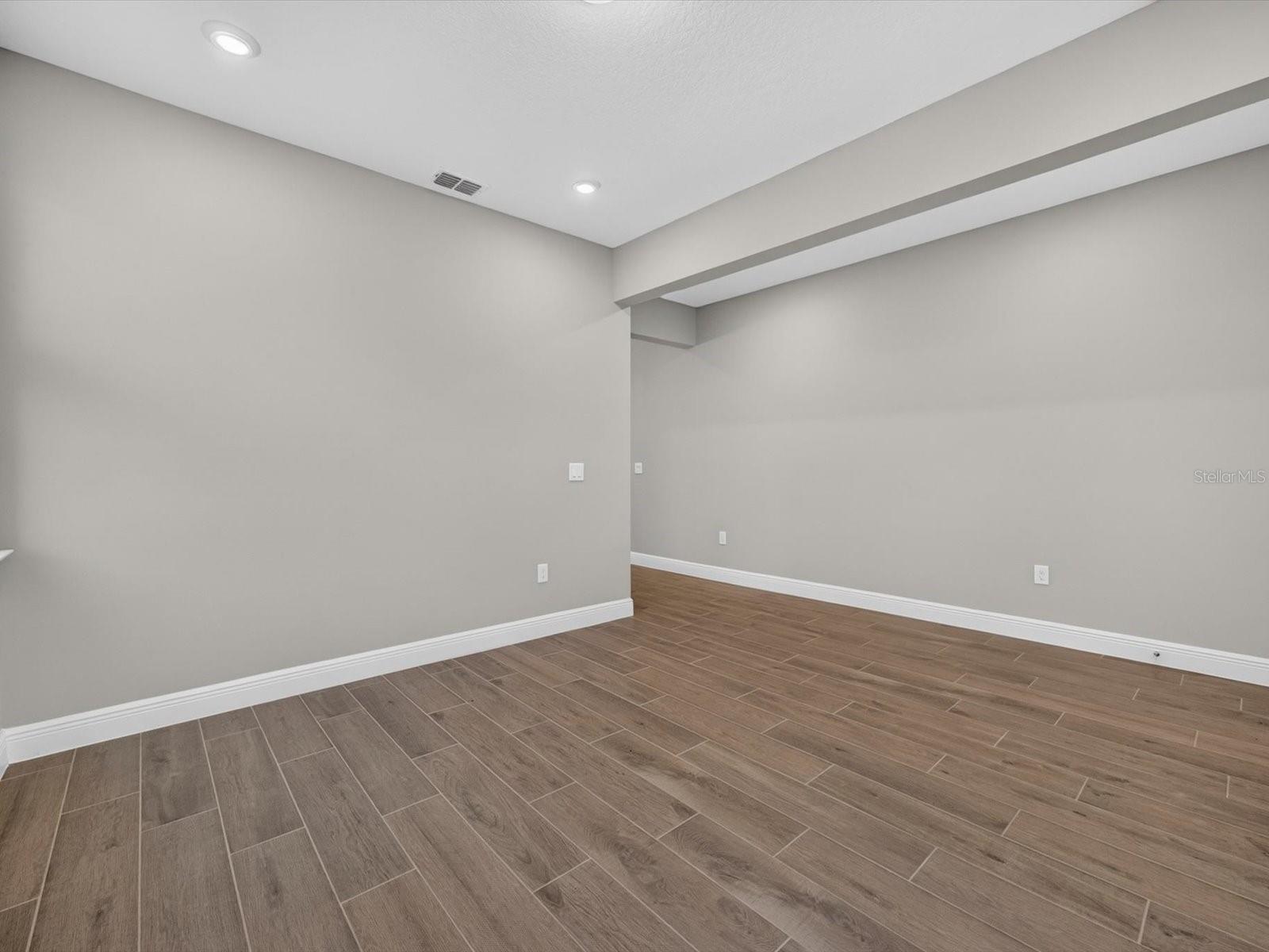 VILLAGES/MINNEOLA HILLS PH 1B - Residential
