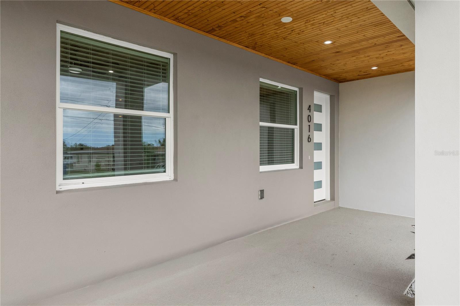 TAHITIAN HOMES - Residential