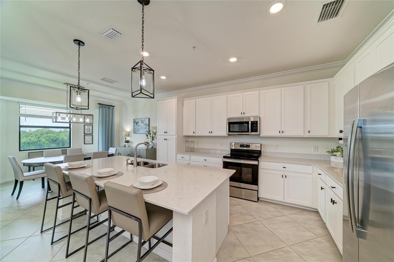 LAKEWOOD NATIONAL - Residential