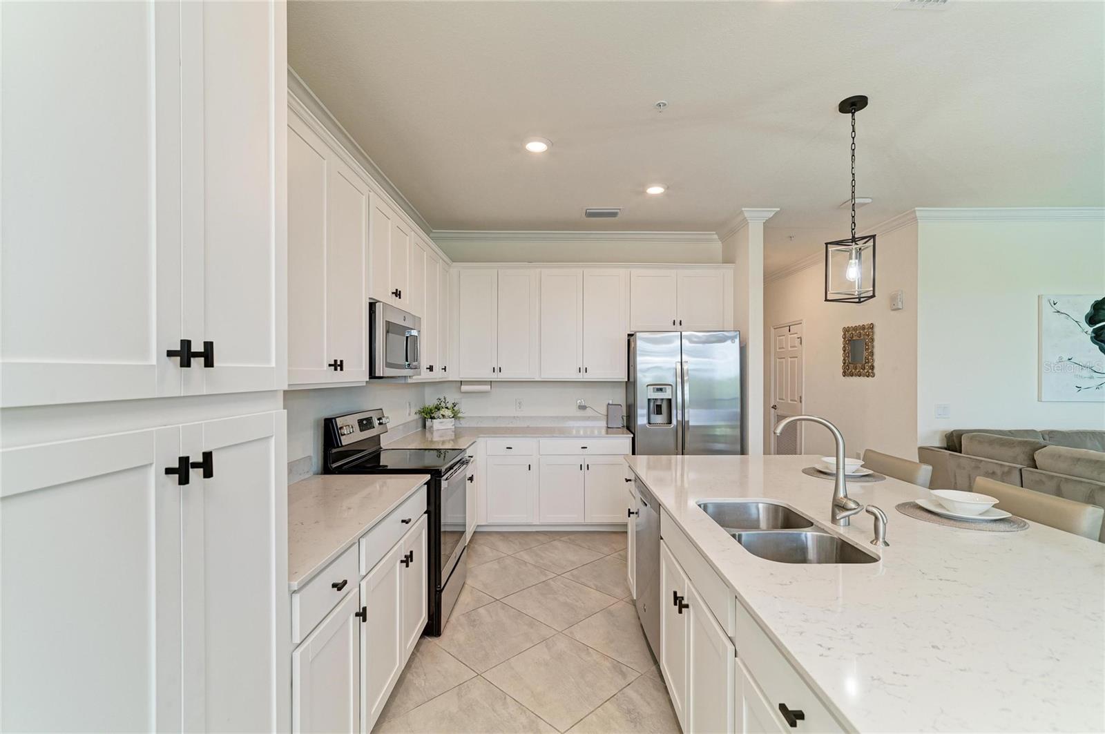 LAKEWOOD NATIONAL - Residential