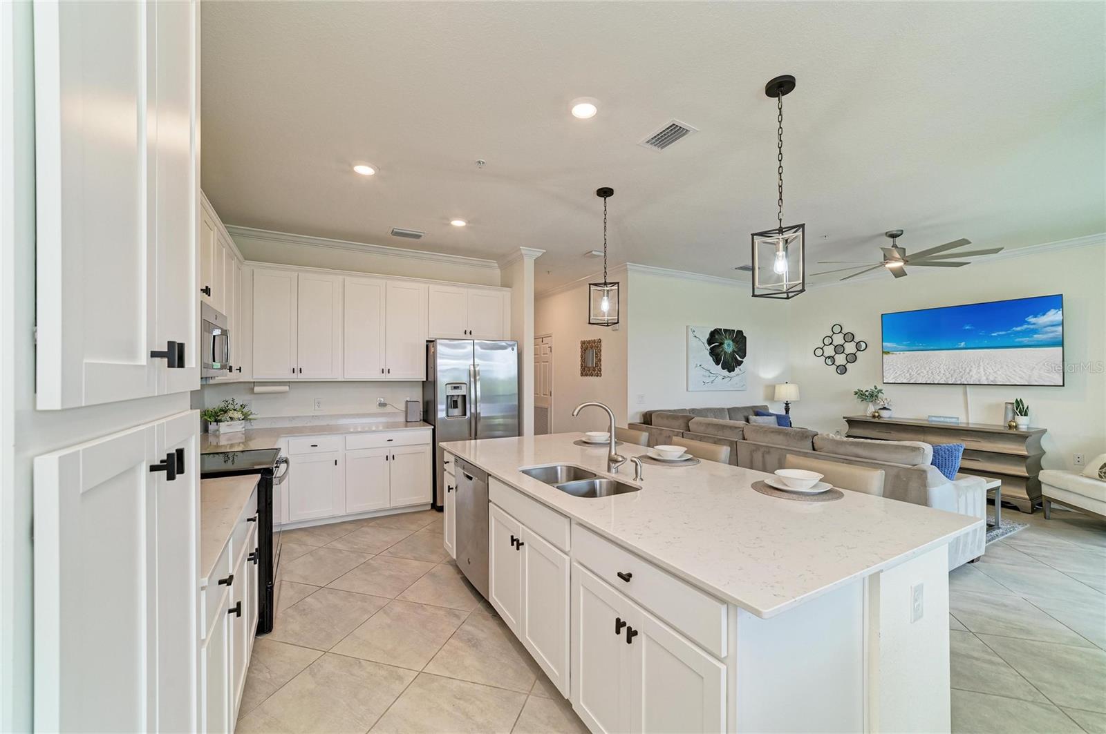 LAKEWOOD NATIONAL - Residential
