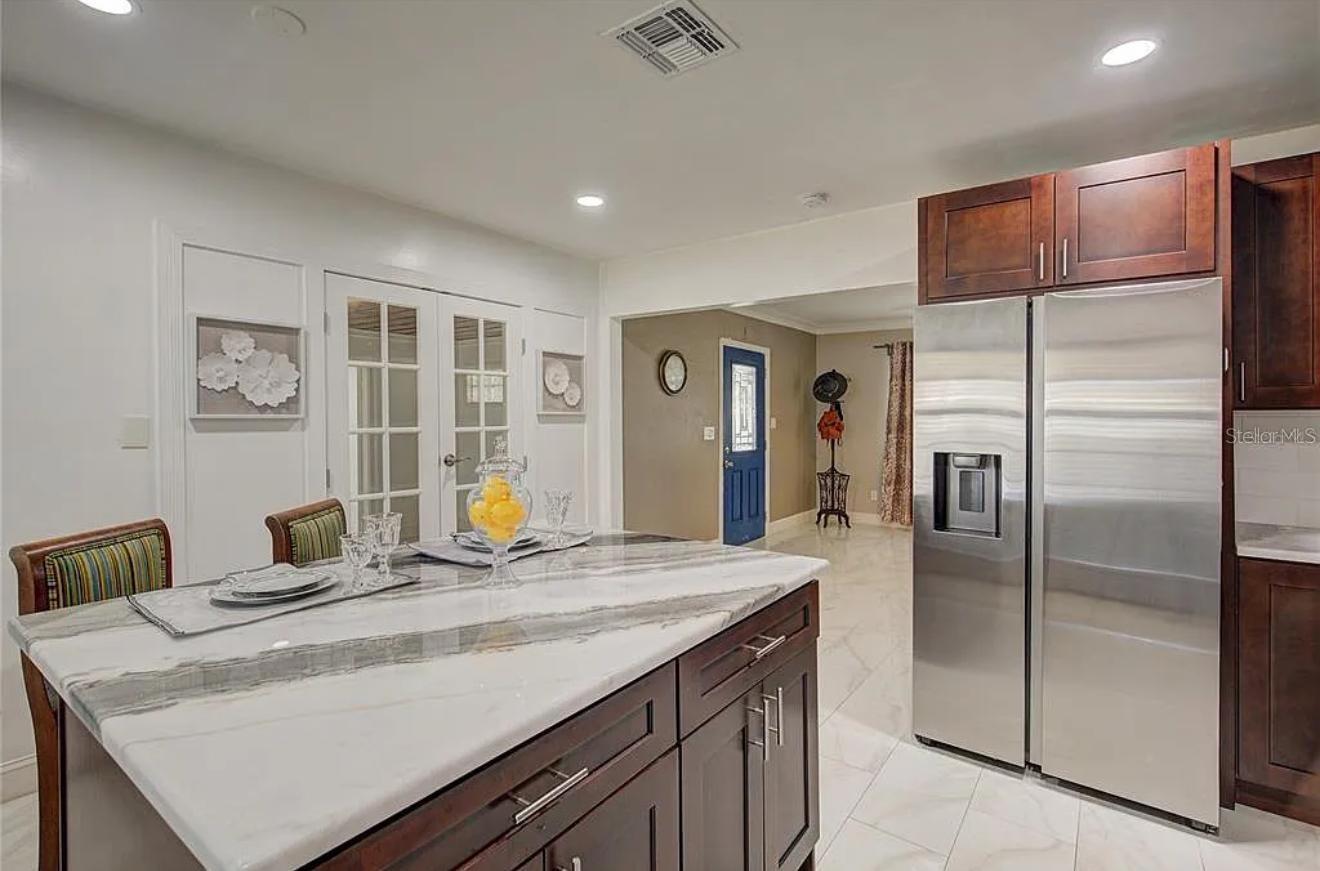 SIRMONS HEIGHTS 1ST ADD - Residential